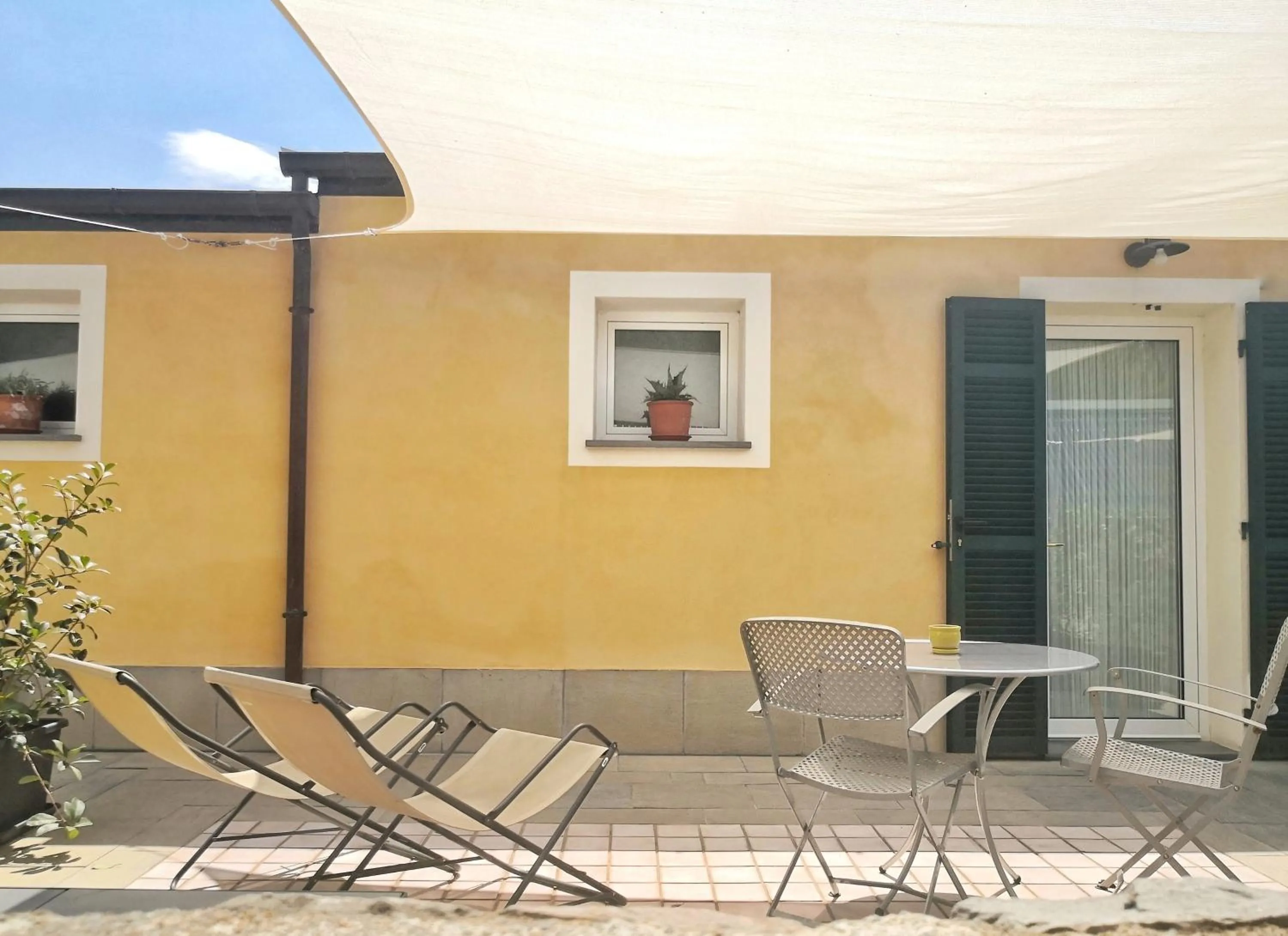 Patio in Hotel Al Terra Di Mare