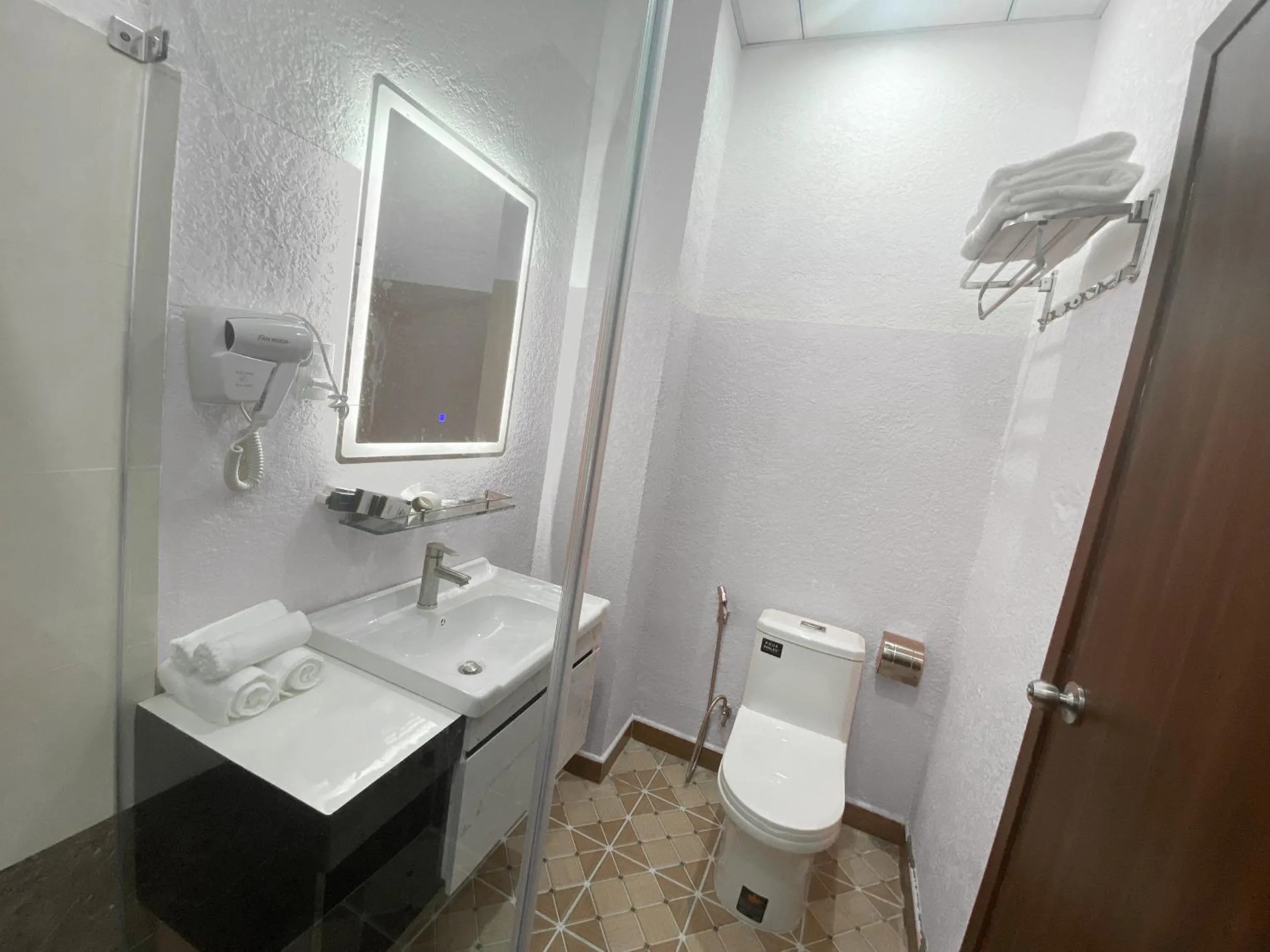 Bathroom in Hodota Cam Bình Resort & Spa - Lagi Beach