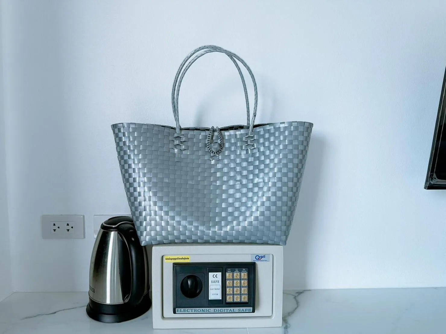 hair dresser in Machorat Aonang Resort at Aonang Beach Krabi