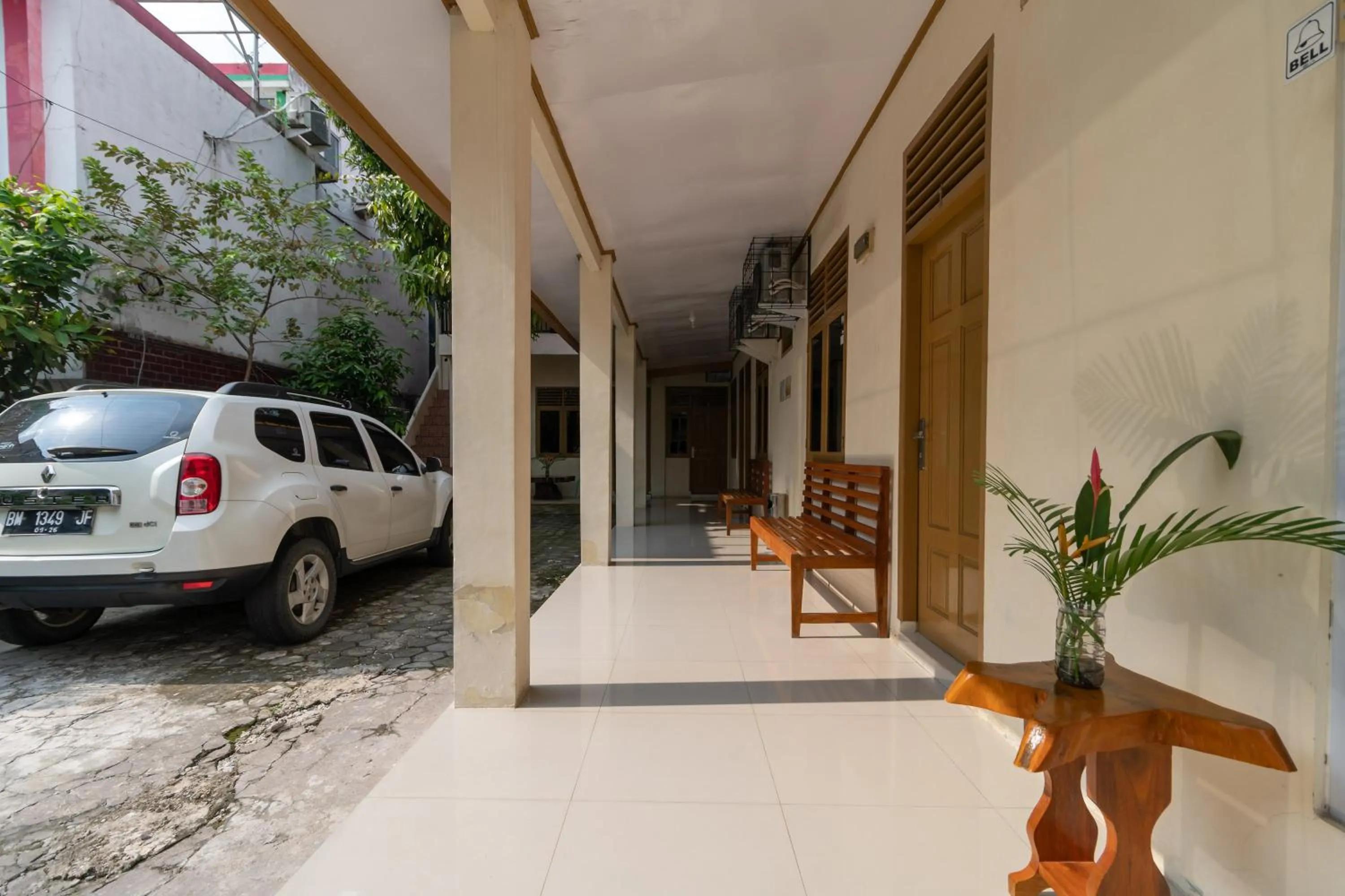 Property building in RedDoorz near RS Awal Bros Sudirman Pekanbaru