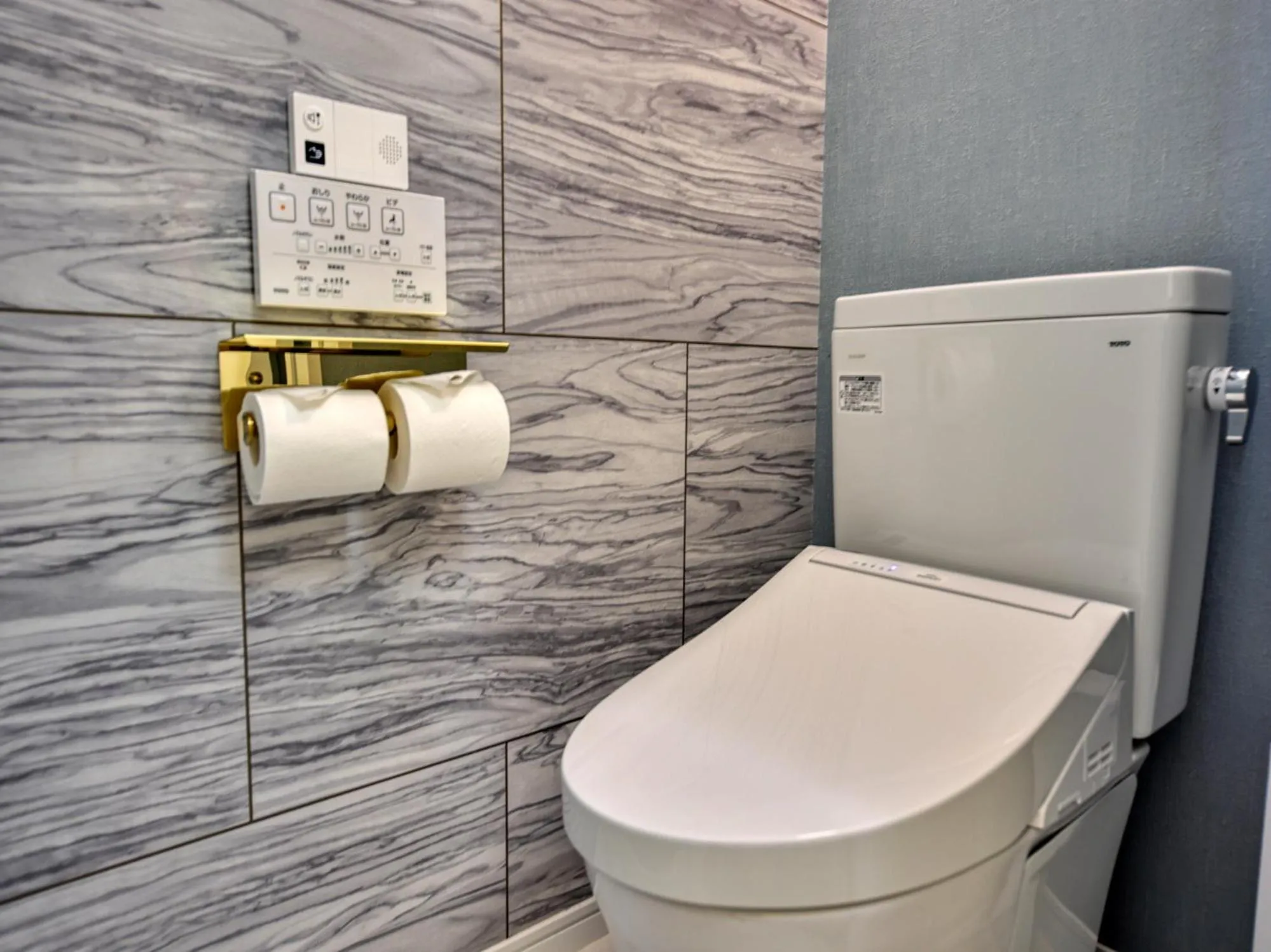 Toilet in Mt.Fujiグランピングテラス　嶺乃華