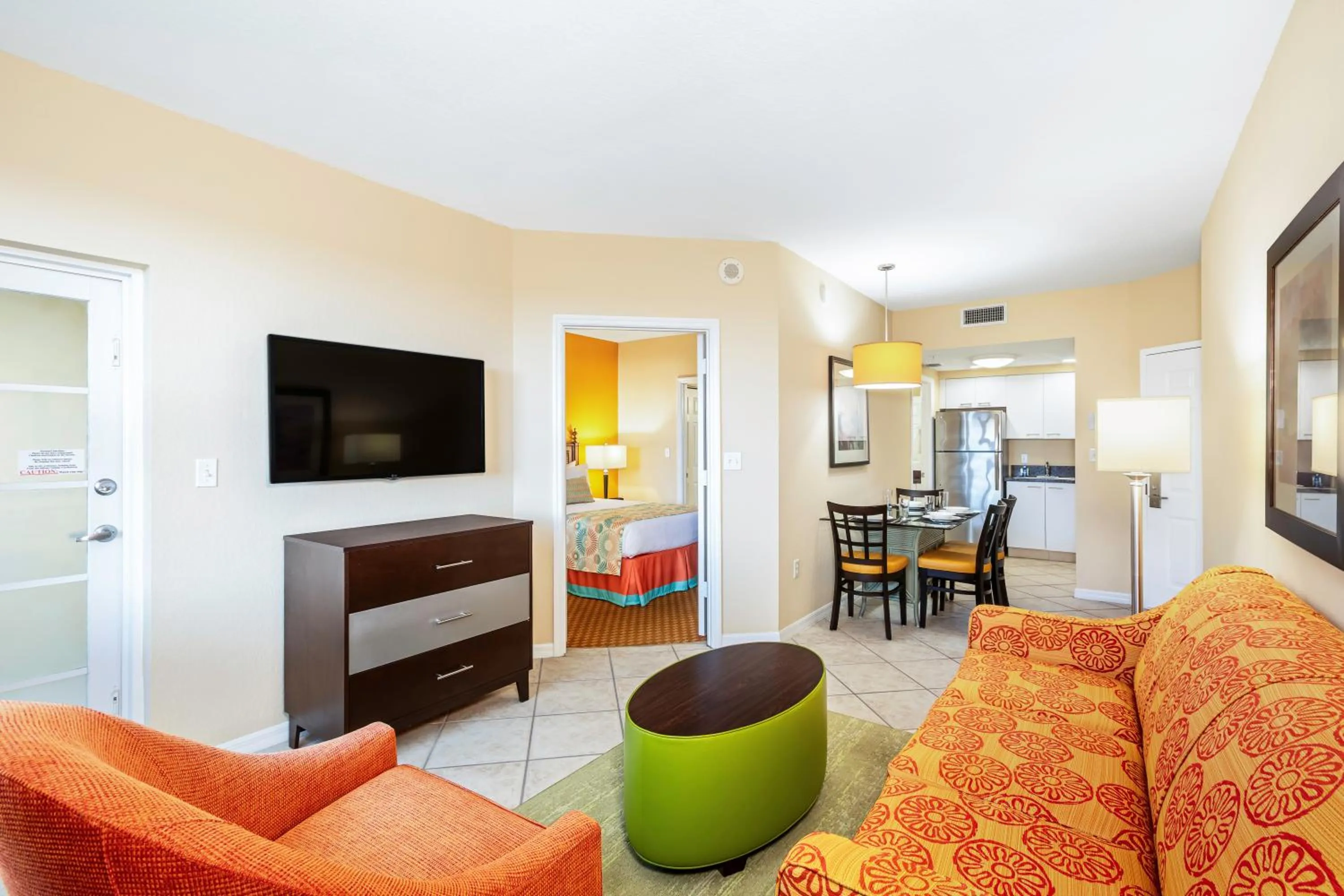 Living room, Bed in Vacation Village at Weston, Fort Lauderdale