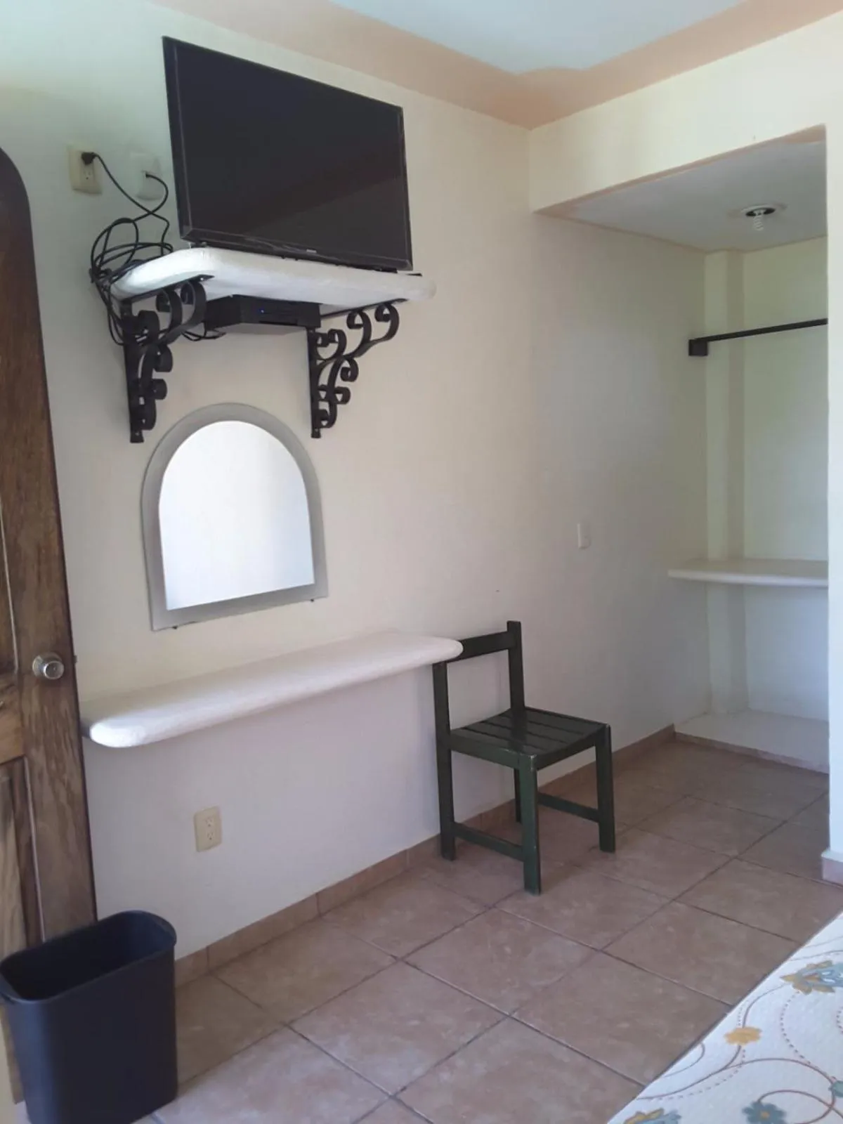 Photo of the whole room in Balcon Gueela