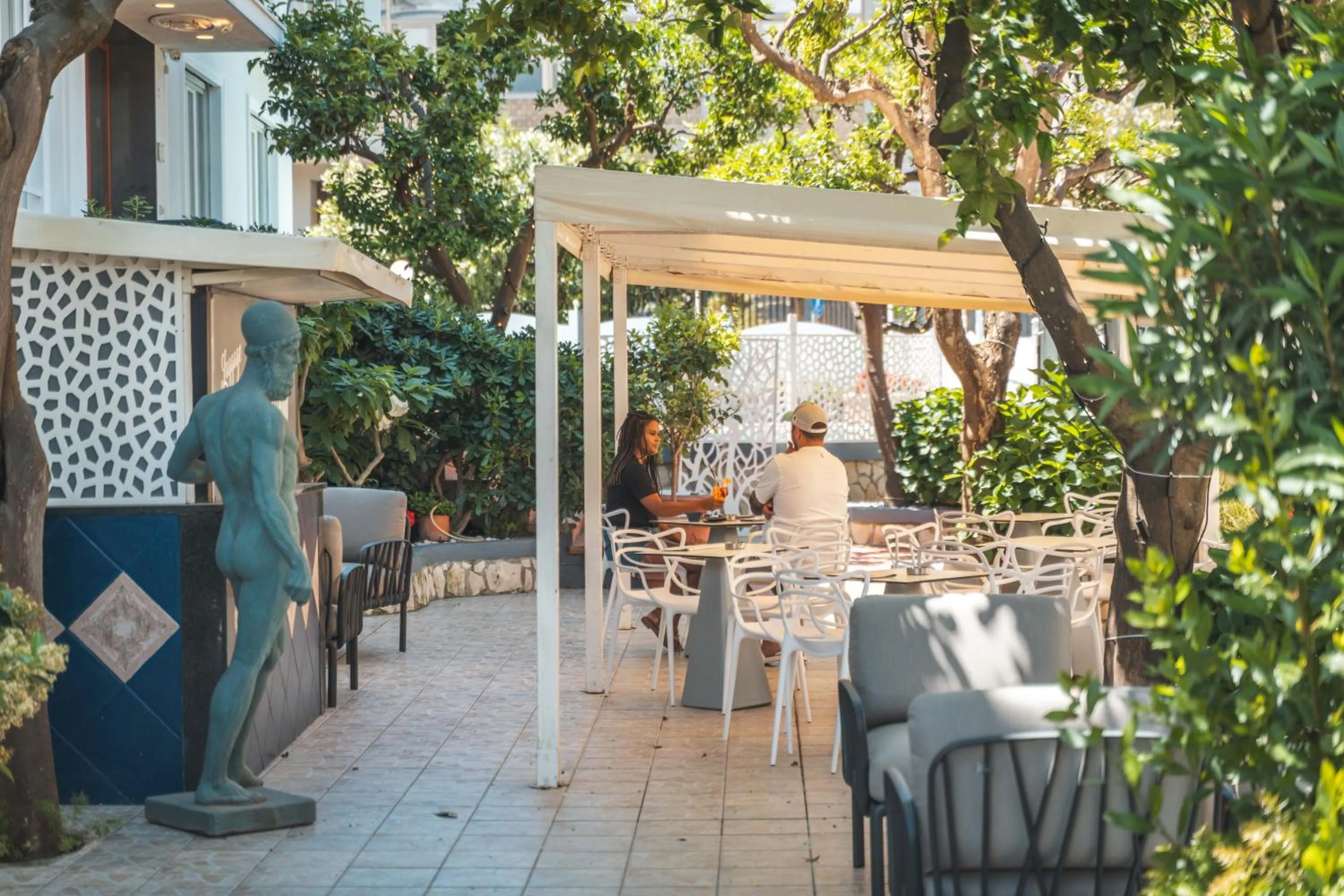 Patio in Hotel La Pergola