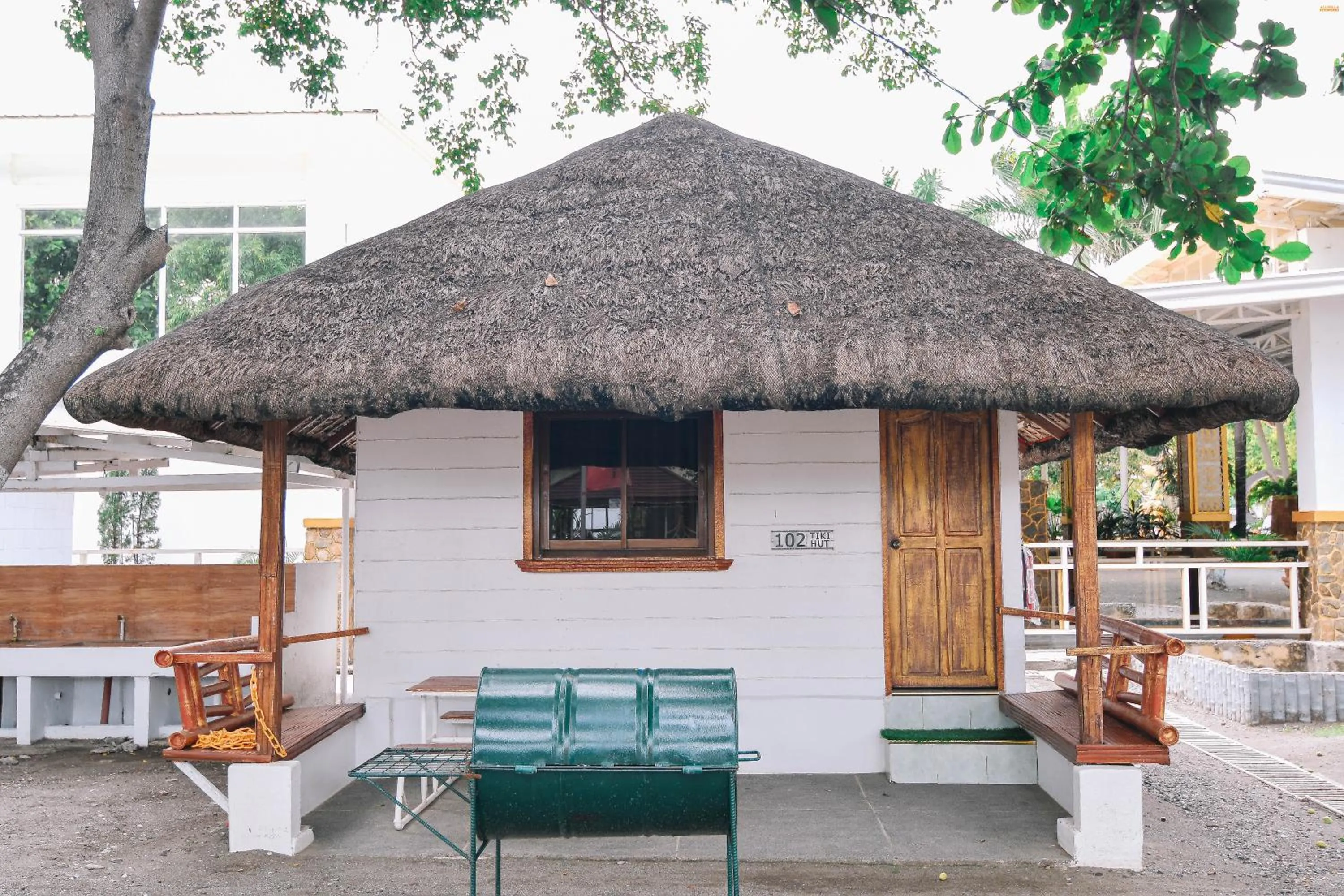 Villa Excellance Beach and Wave Pool Resort