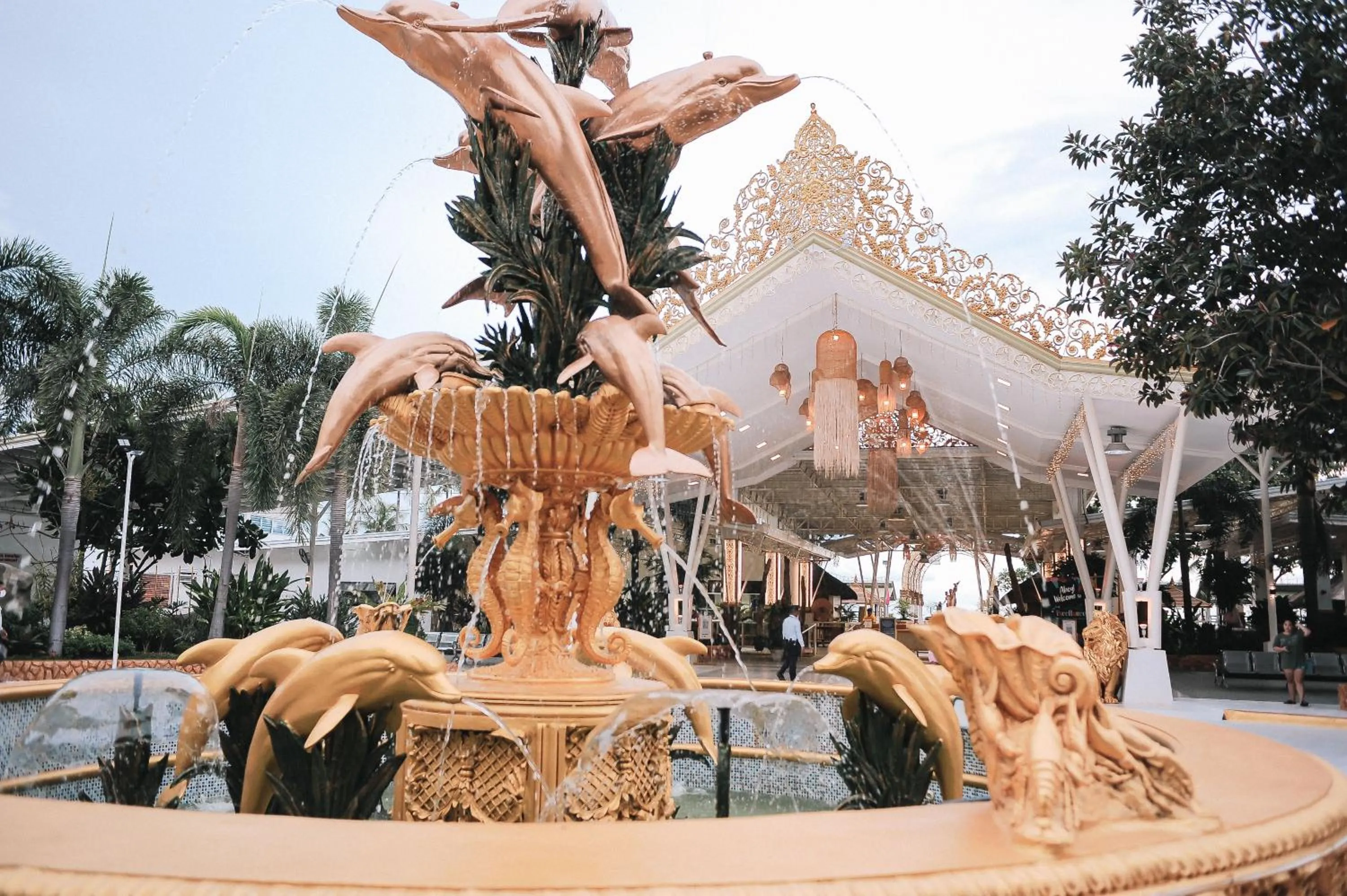 Villa Excellance Beach and Wave Pool Resort