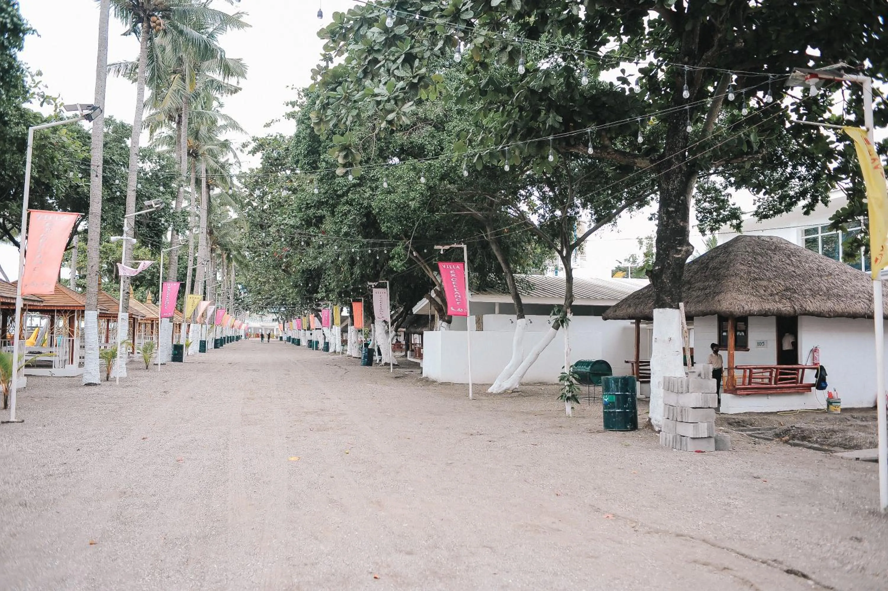 Villa Excellance Beach and Wave Pool Resort