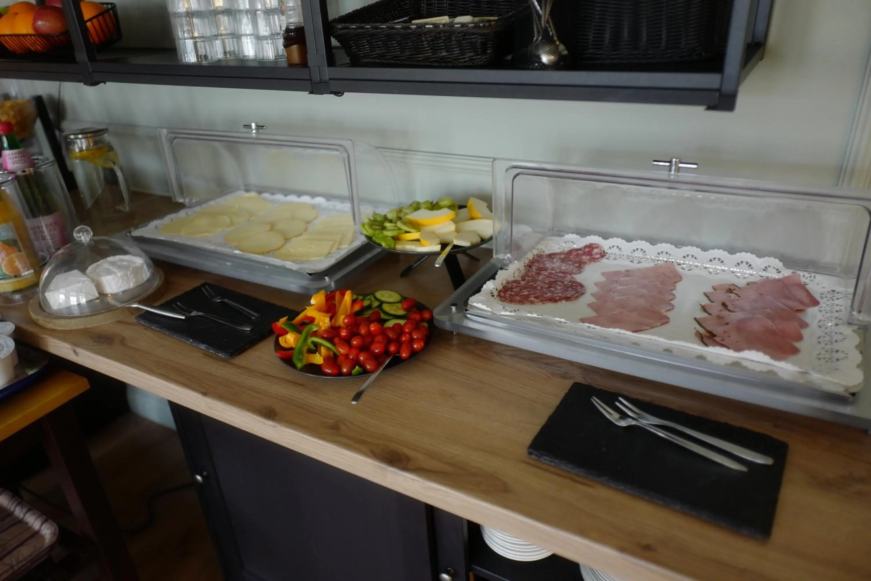 Buffet breakfast in Hotel Bregenz