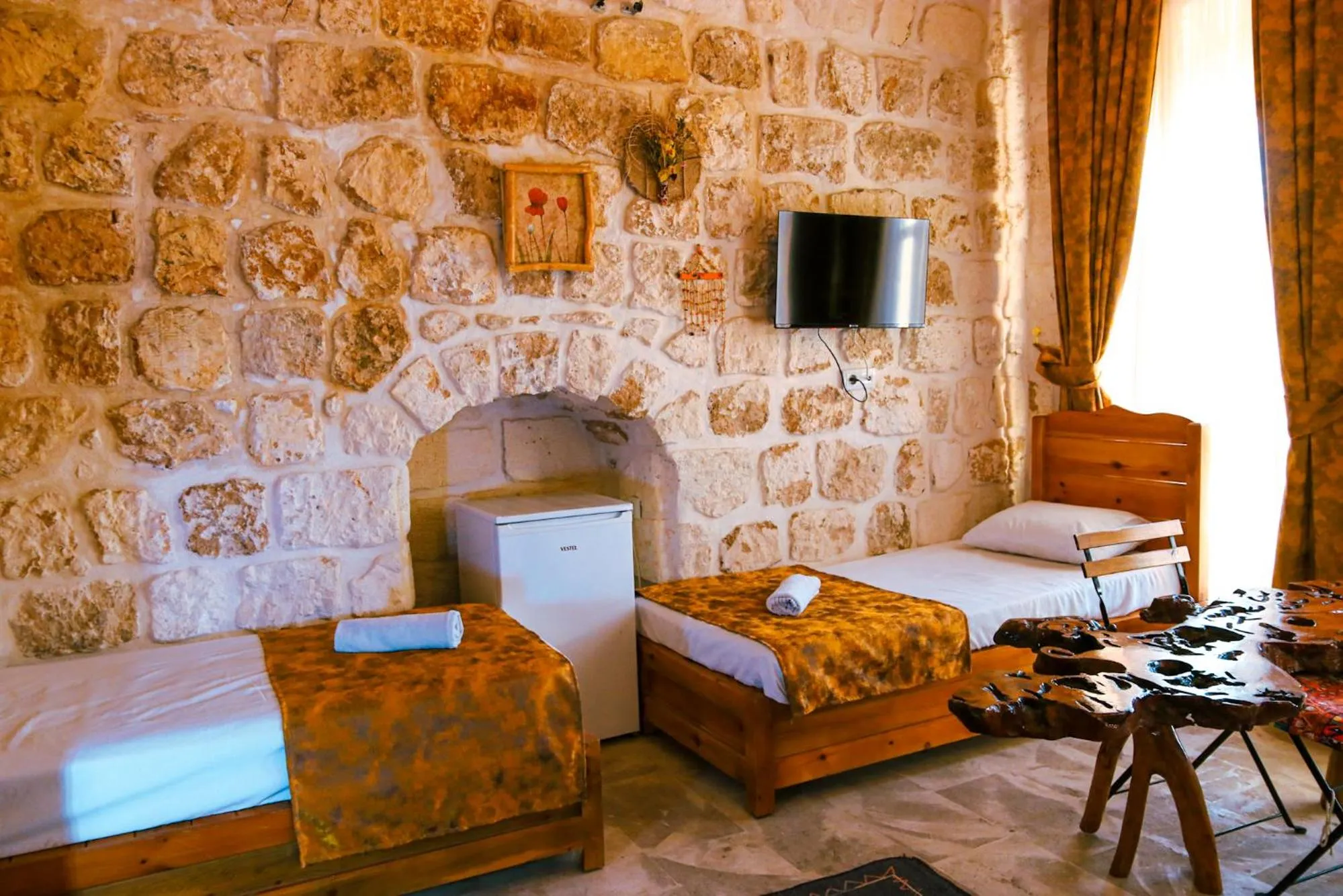 Bed in Mons Masius Hotel Teras