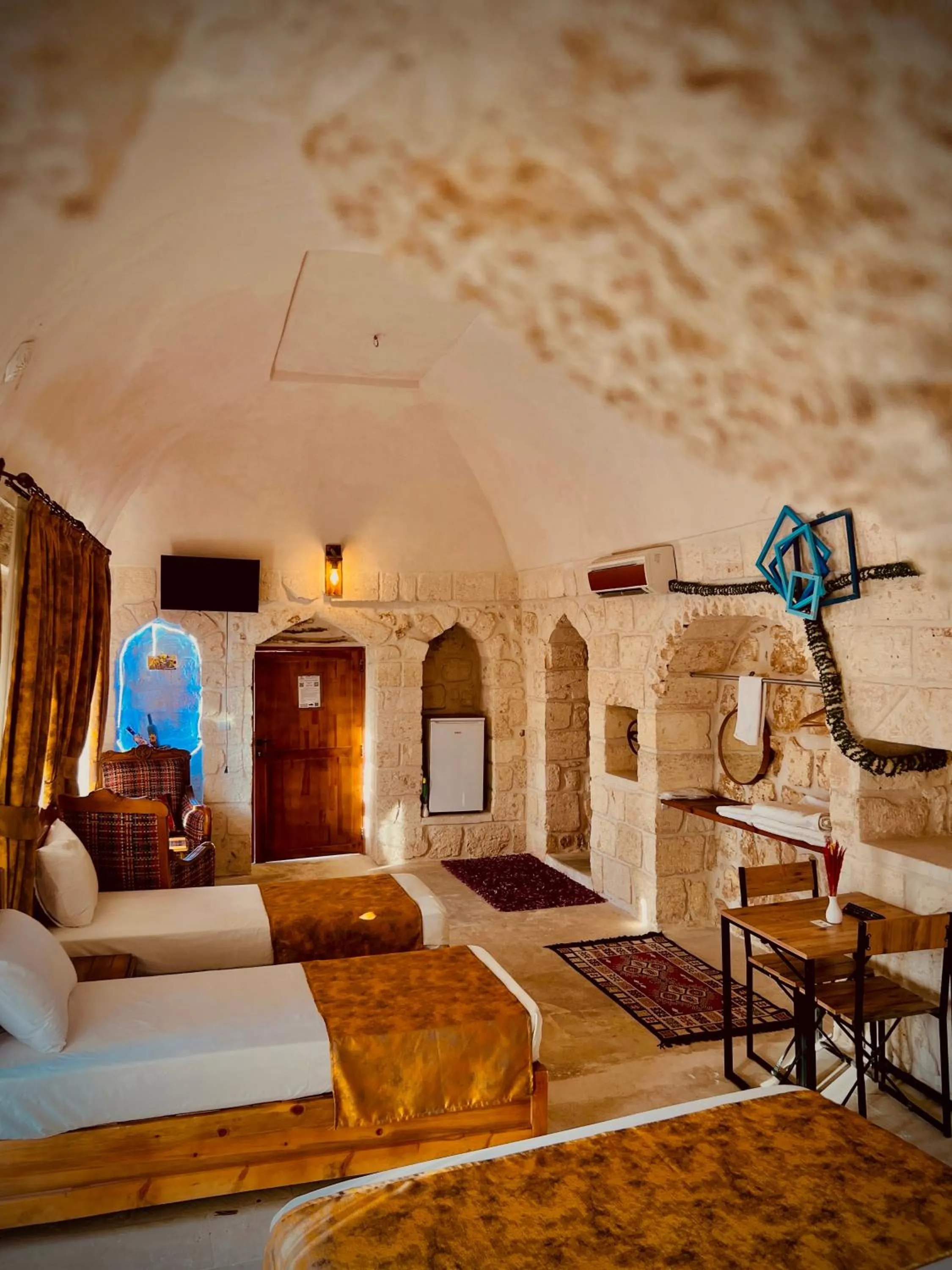 Bathroom, Bed in Mons Masius Hotel Teras