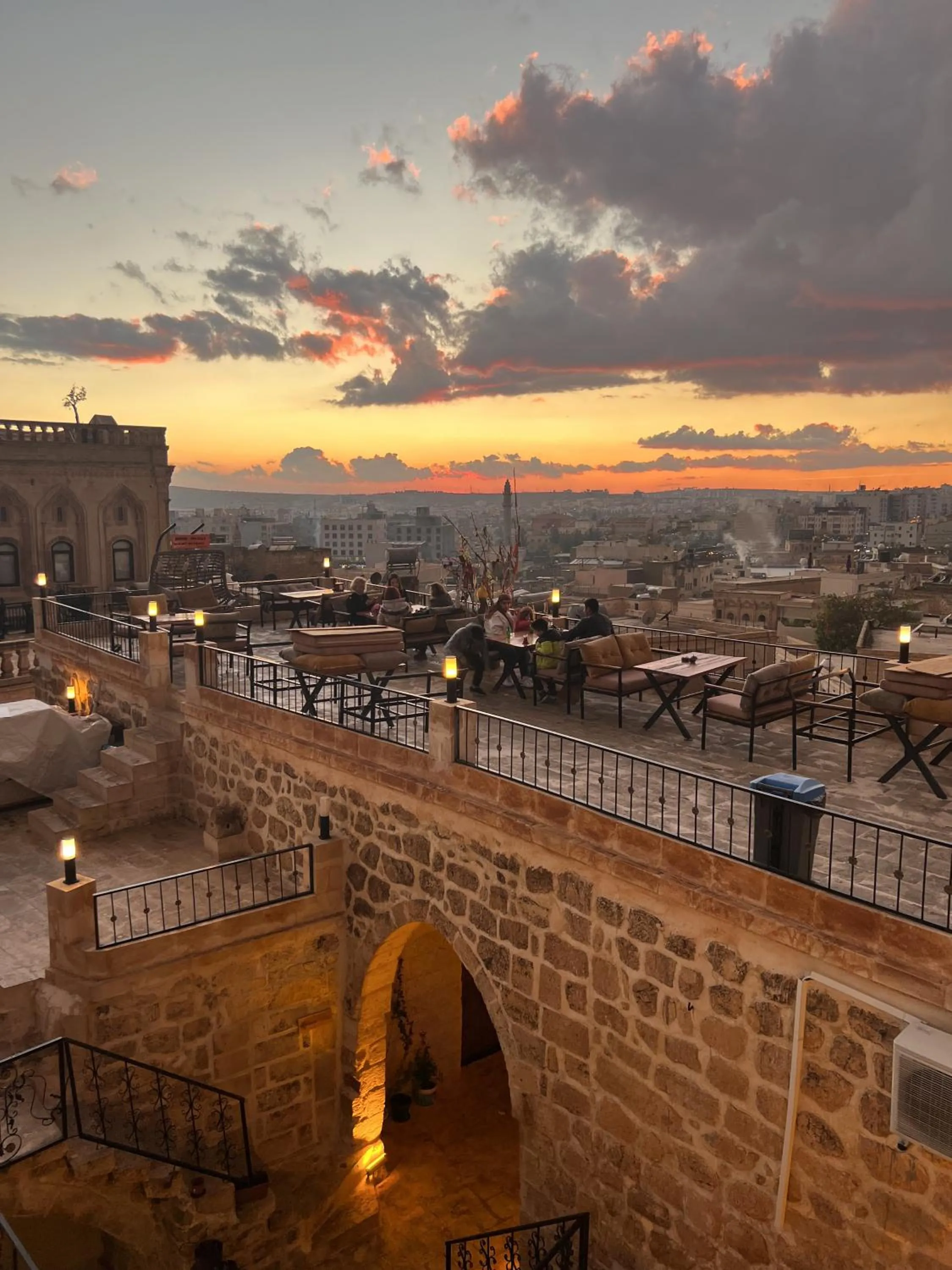 Property building in Mons Masius Hotel Teras