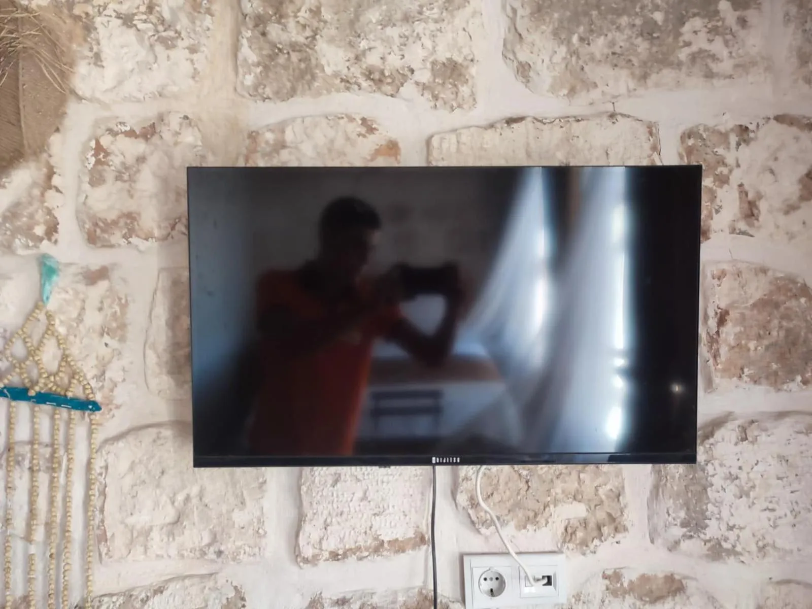 TV and multimedia in Mons Masius Hotel Teras