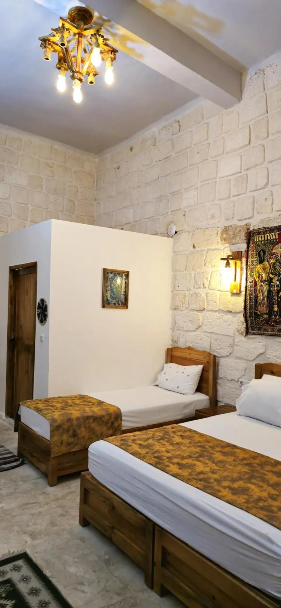 Photo of the whole room, Bed in Mons Masius Hotel Teras