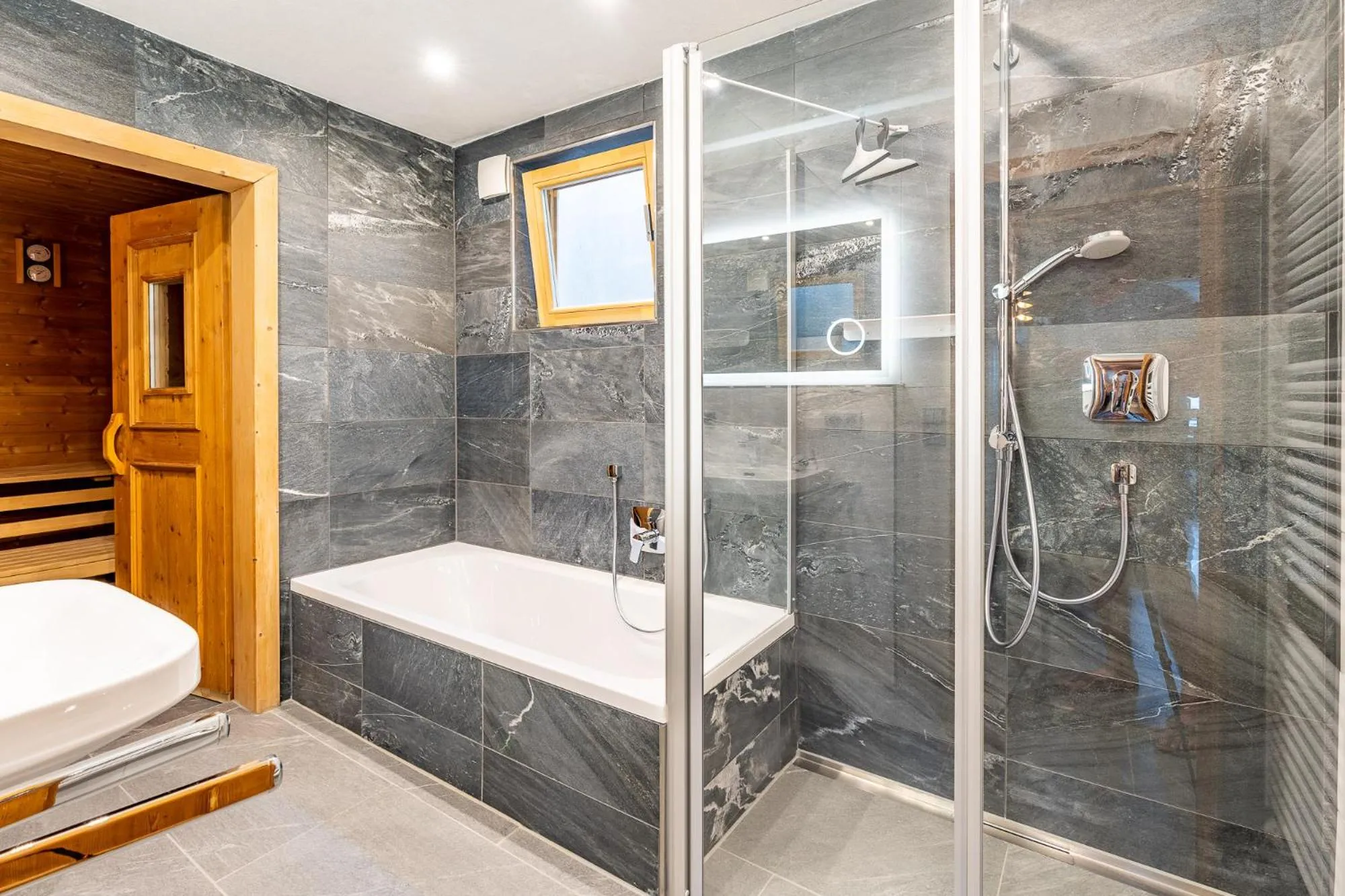 Bathroom in Chalet Alpenpanorama