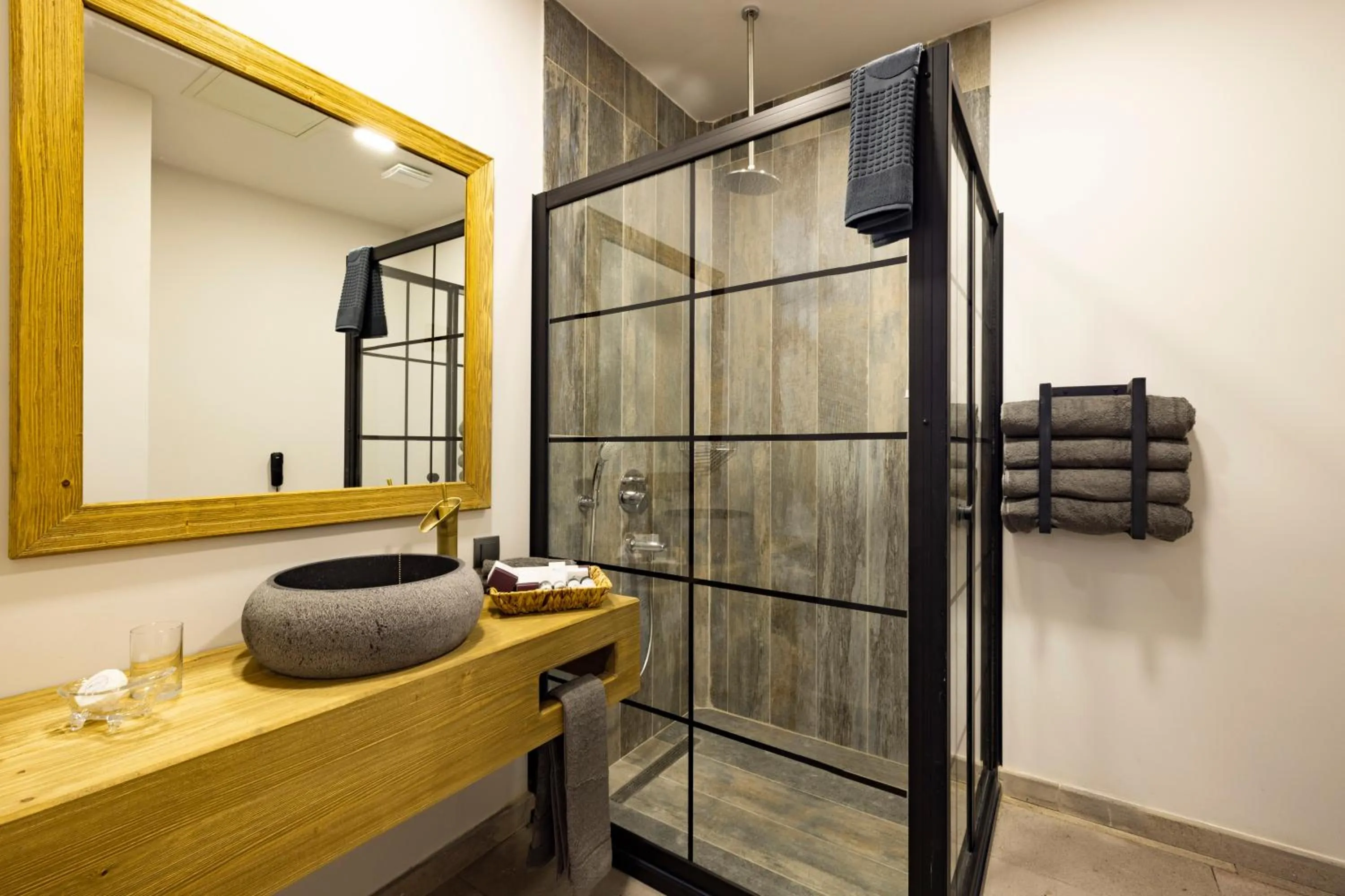 Shower in Hotel Vita Naturalis