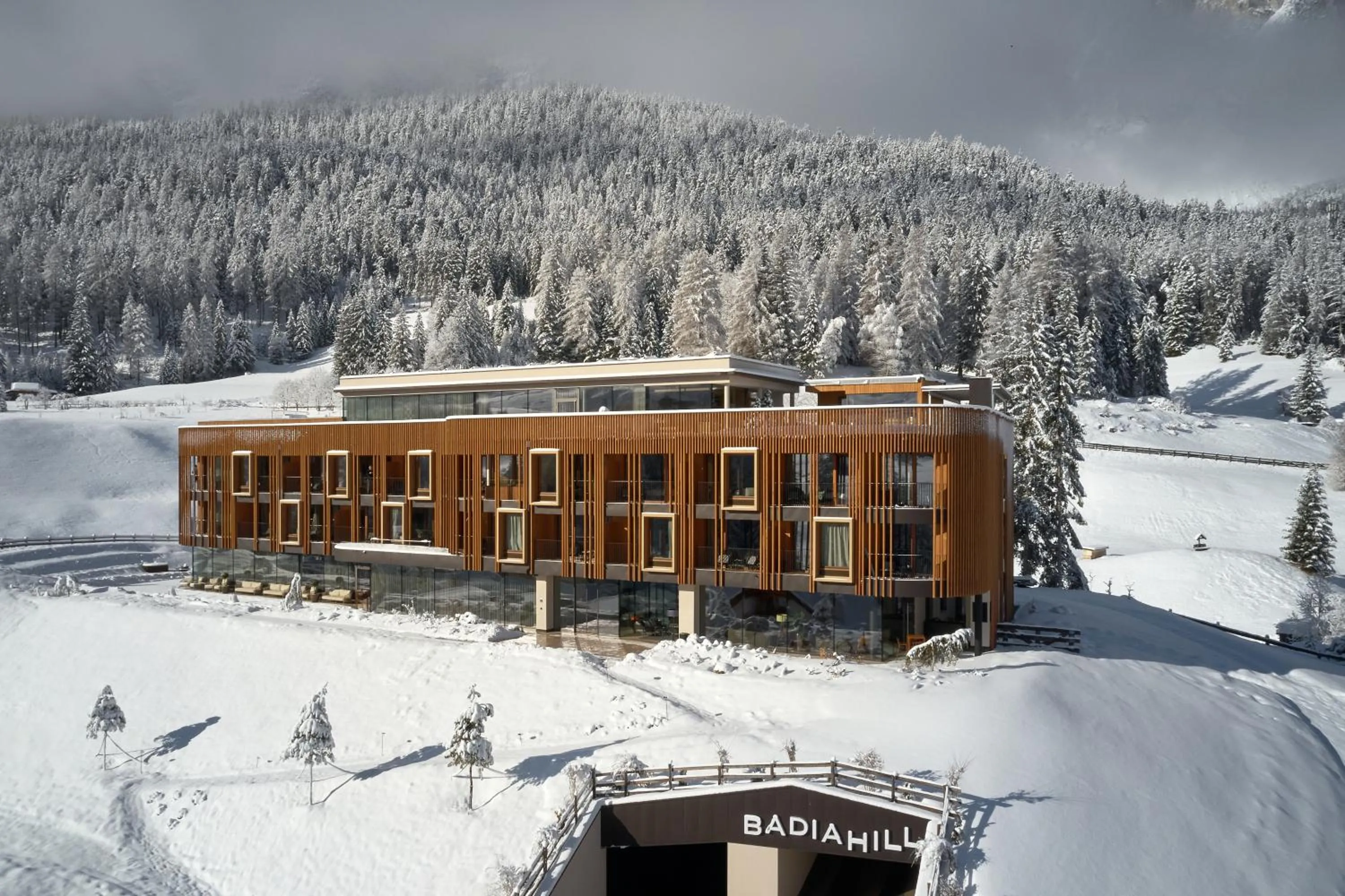 Property building in Badia Hill