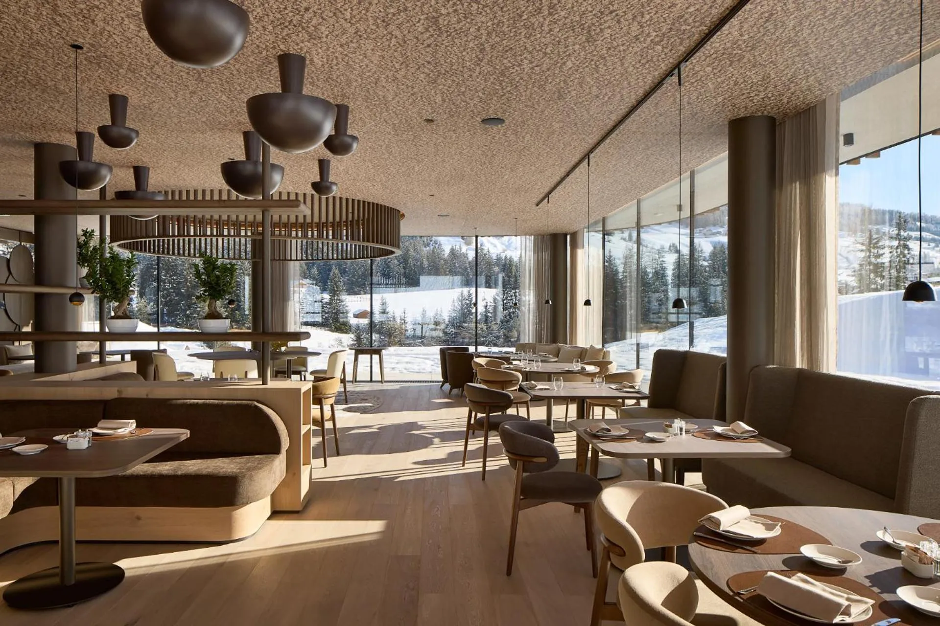 Restaurant/places to eat in Badia Hill