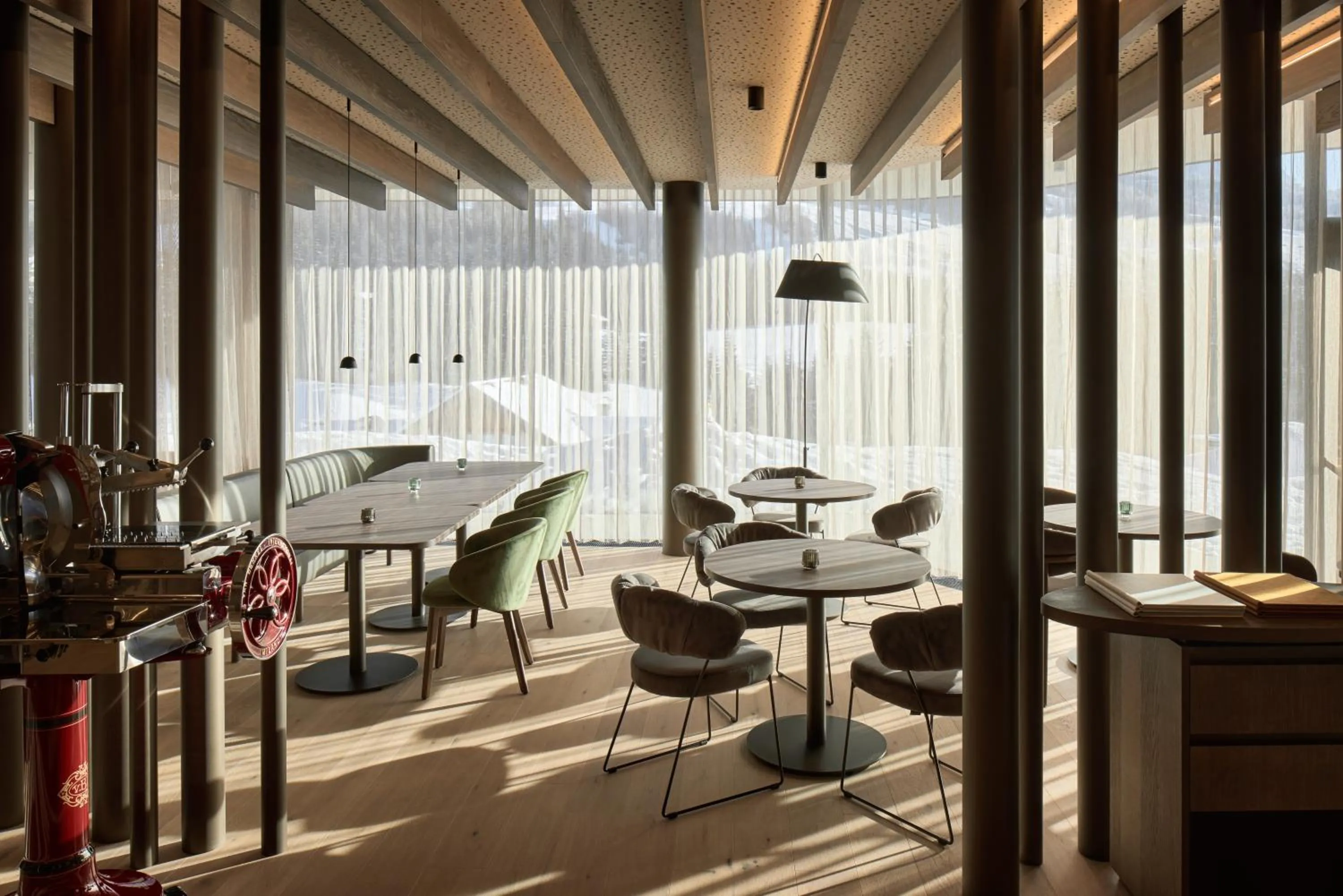 Restaurant/places to eat in Badia Hill