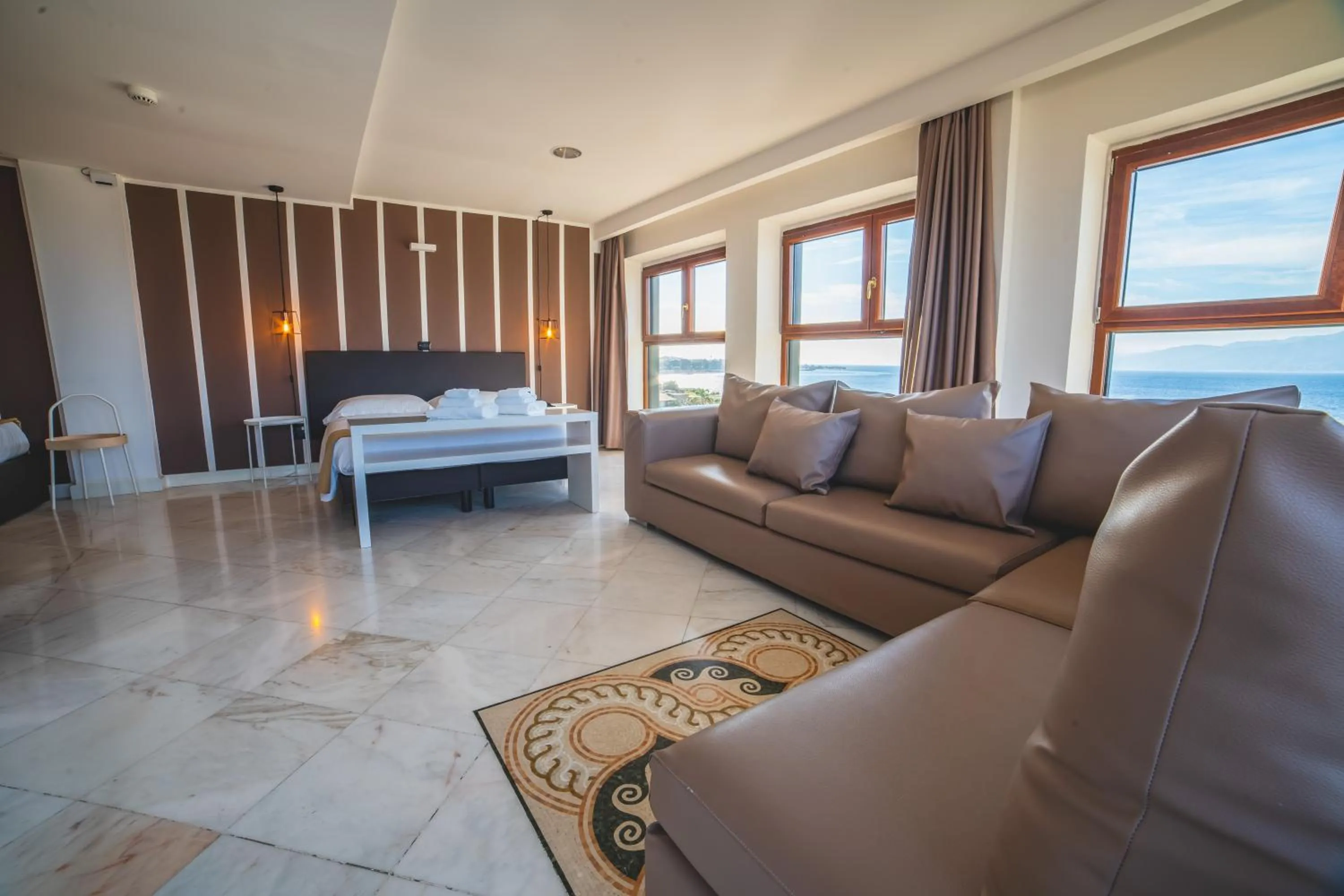 Bedroom in Hotel Continental