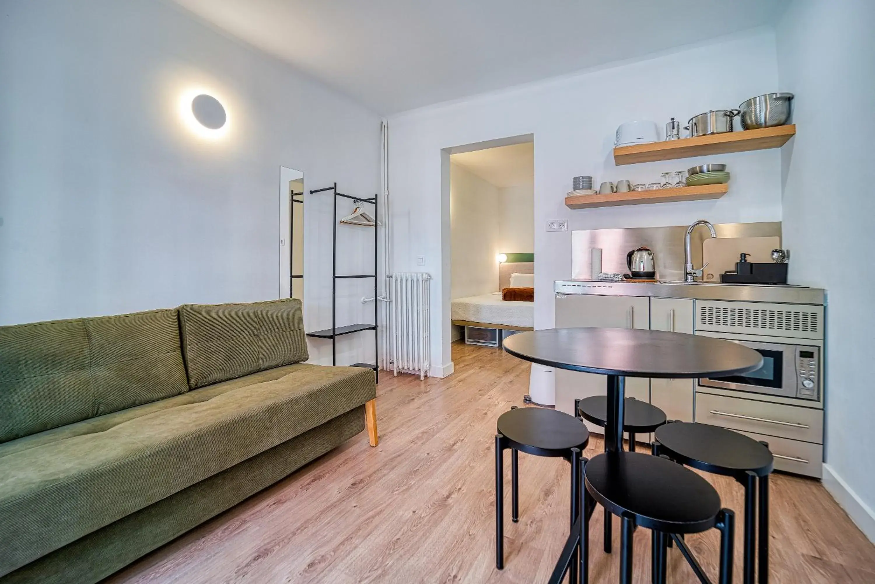 Standard Apartment in AngelitoMAD Standard Apartment in AngelitoMAD