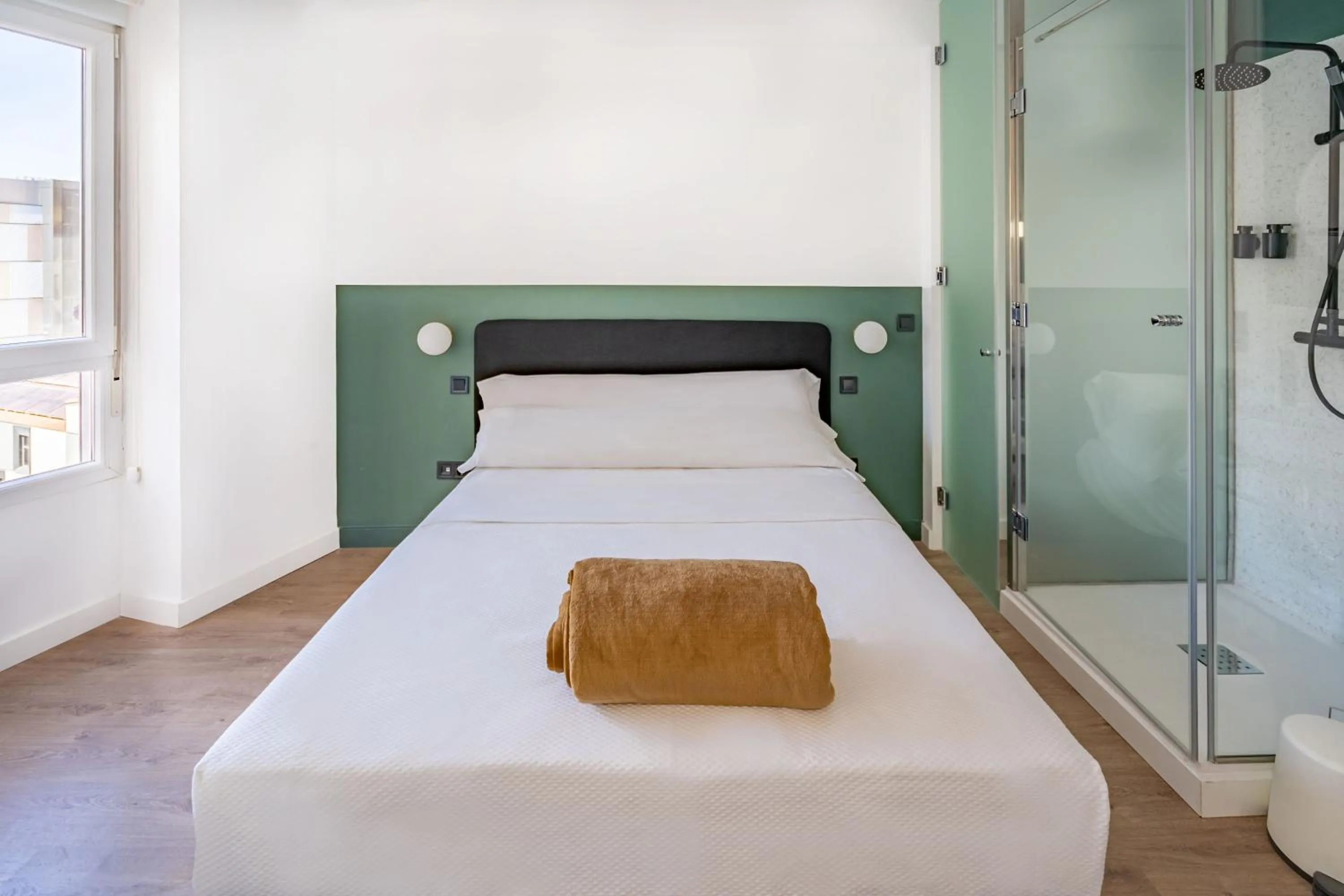 Shower in AngelitoMAD