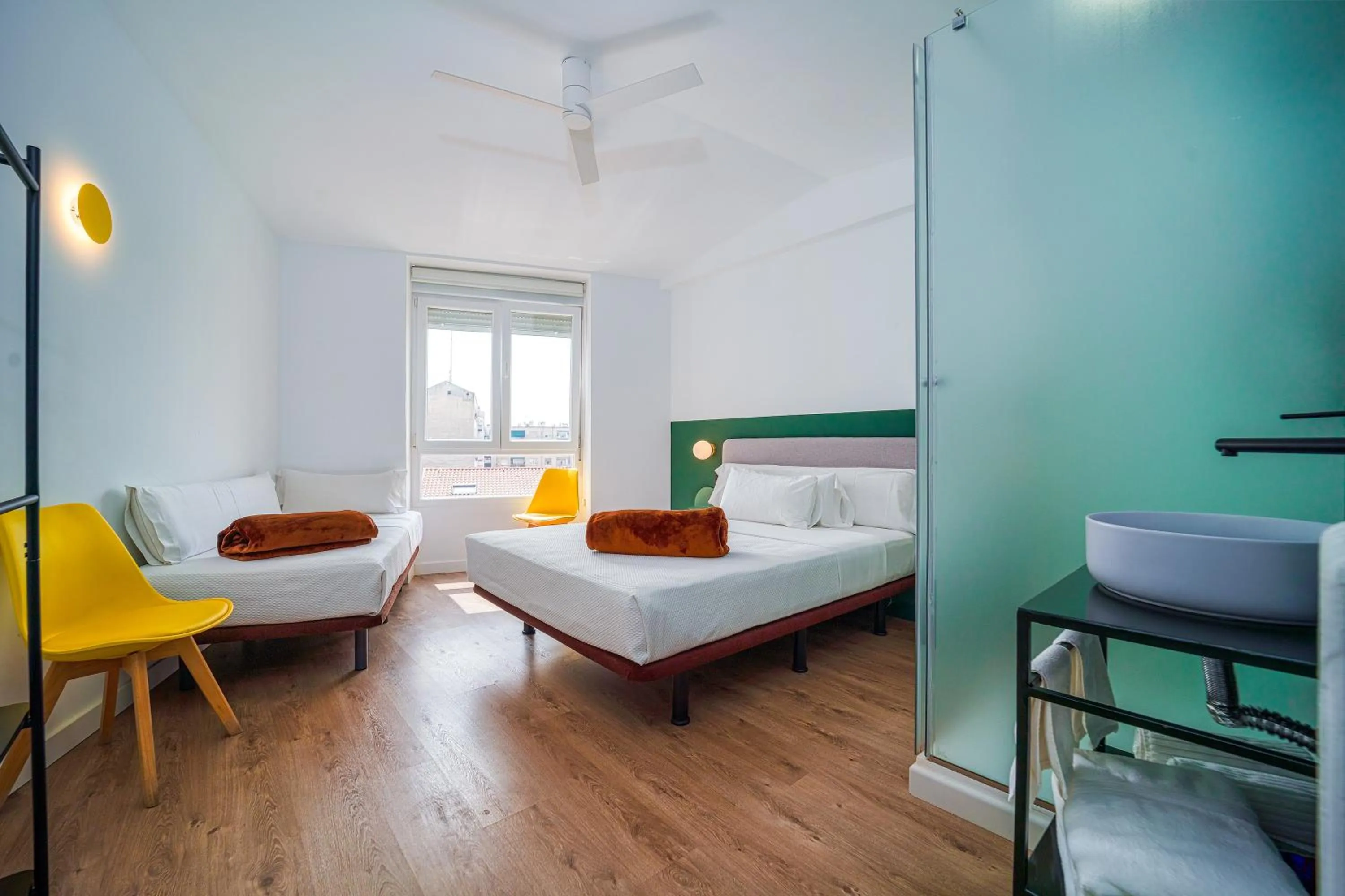 Shower in AngelitoMAD