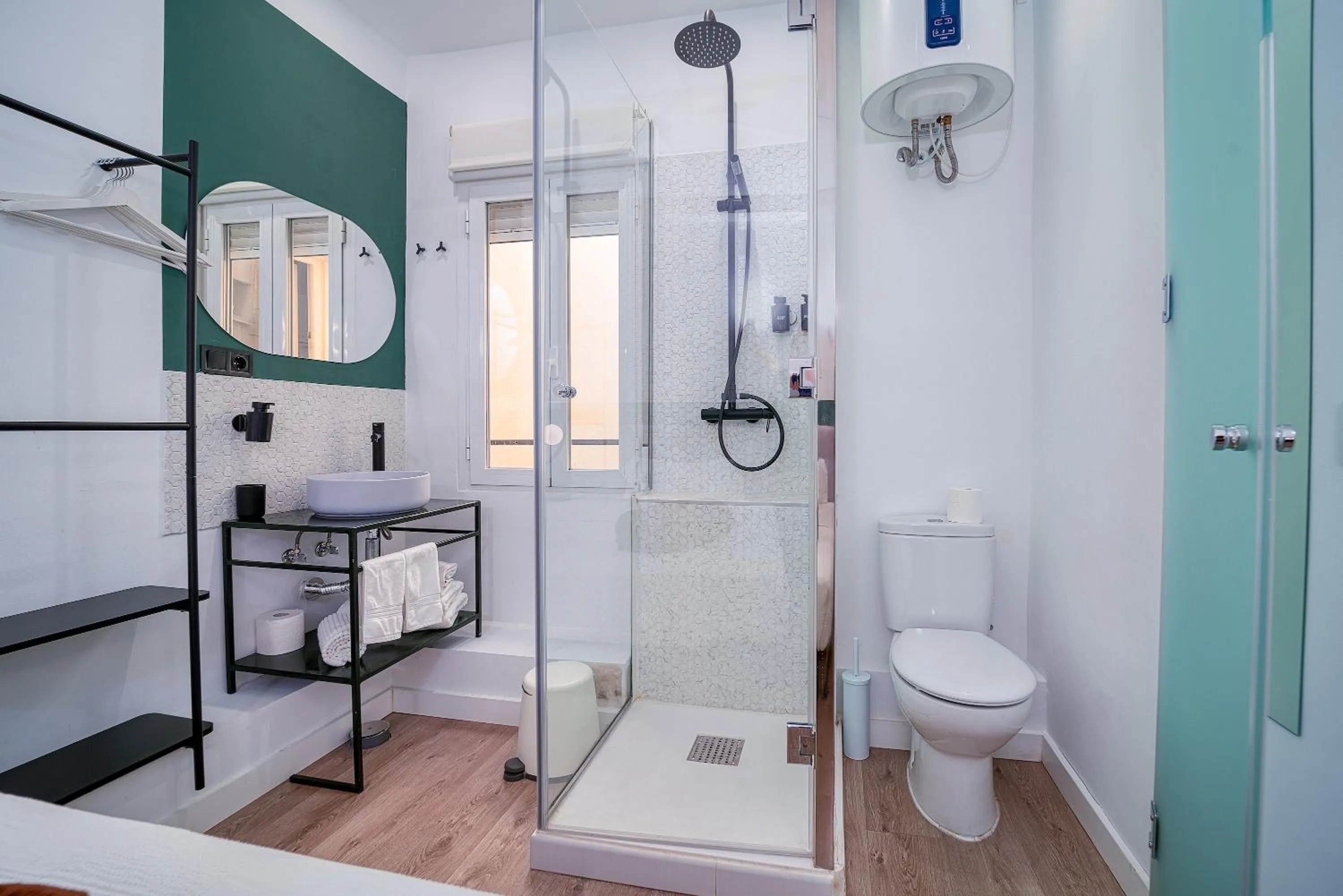 Shower in AngelitoMAD