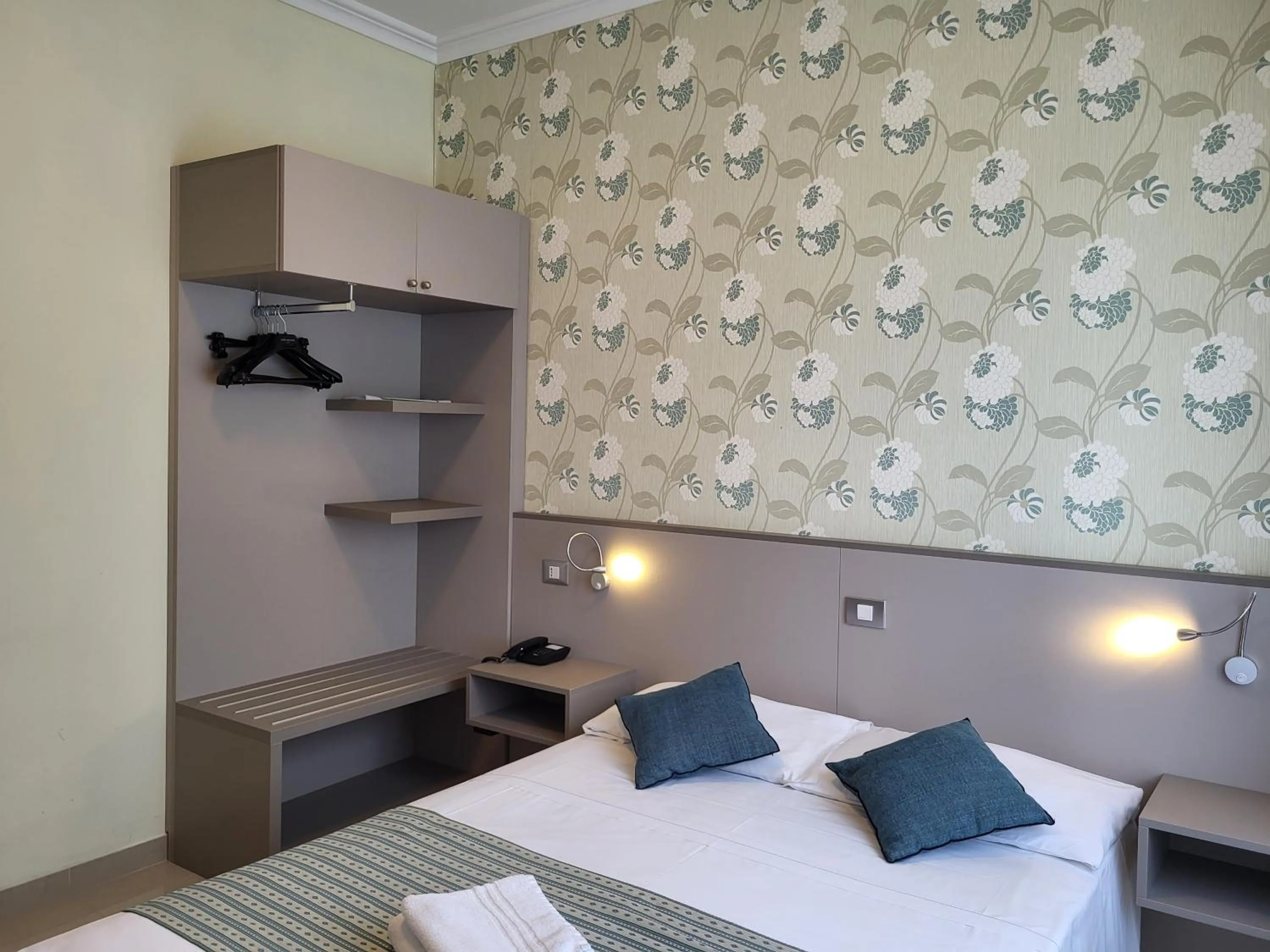 Bed in Hotel Dei Fiori