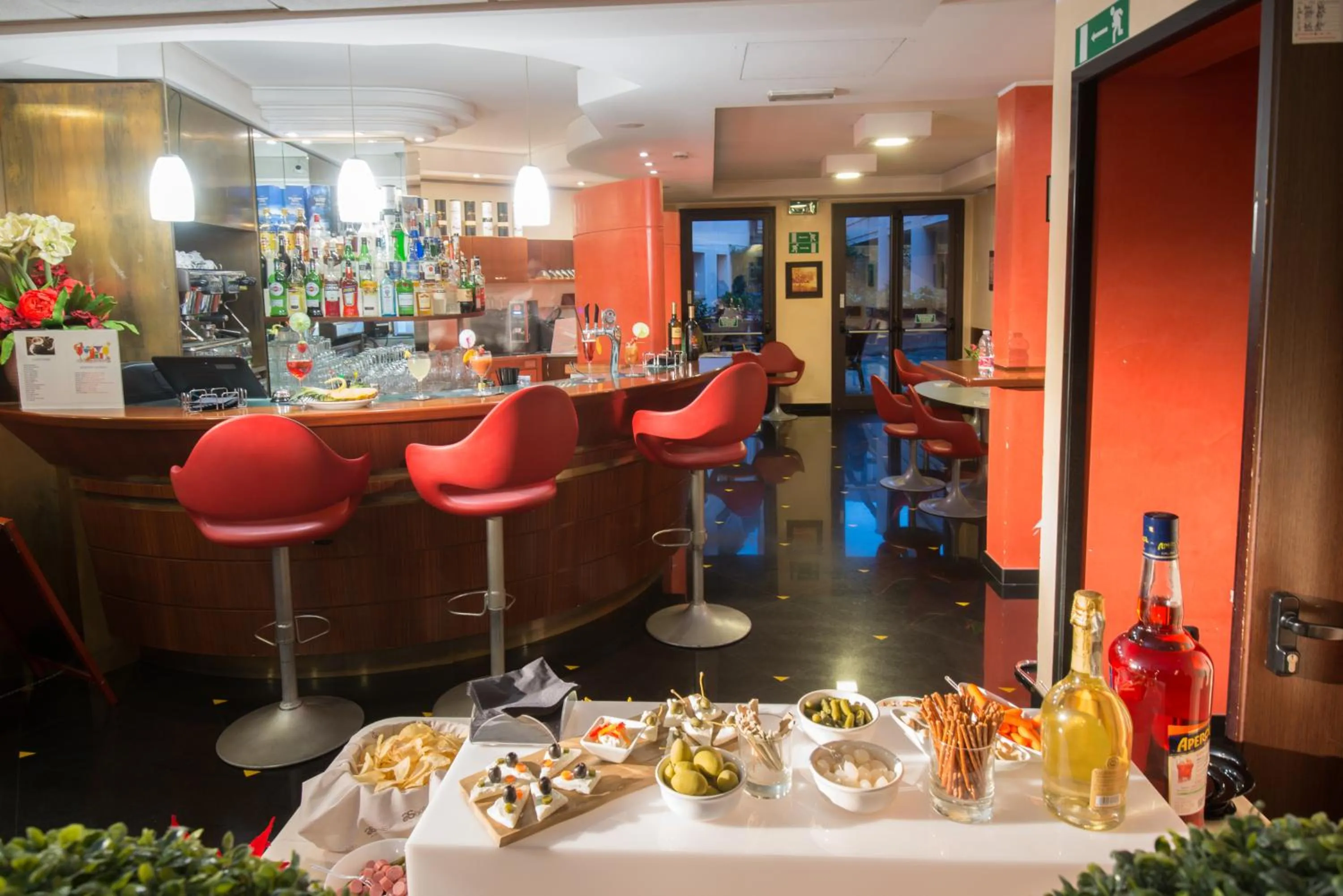 Lounge or bar in As Hotel Cambiago