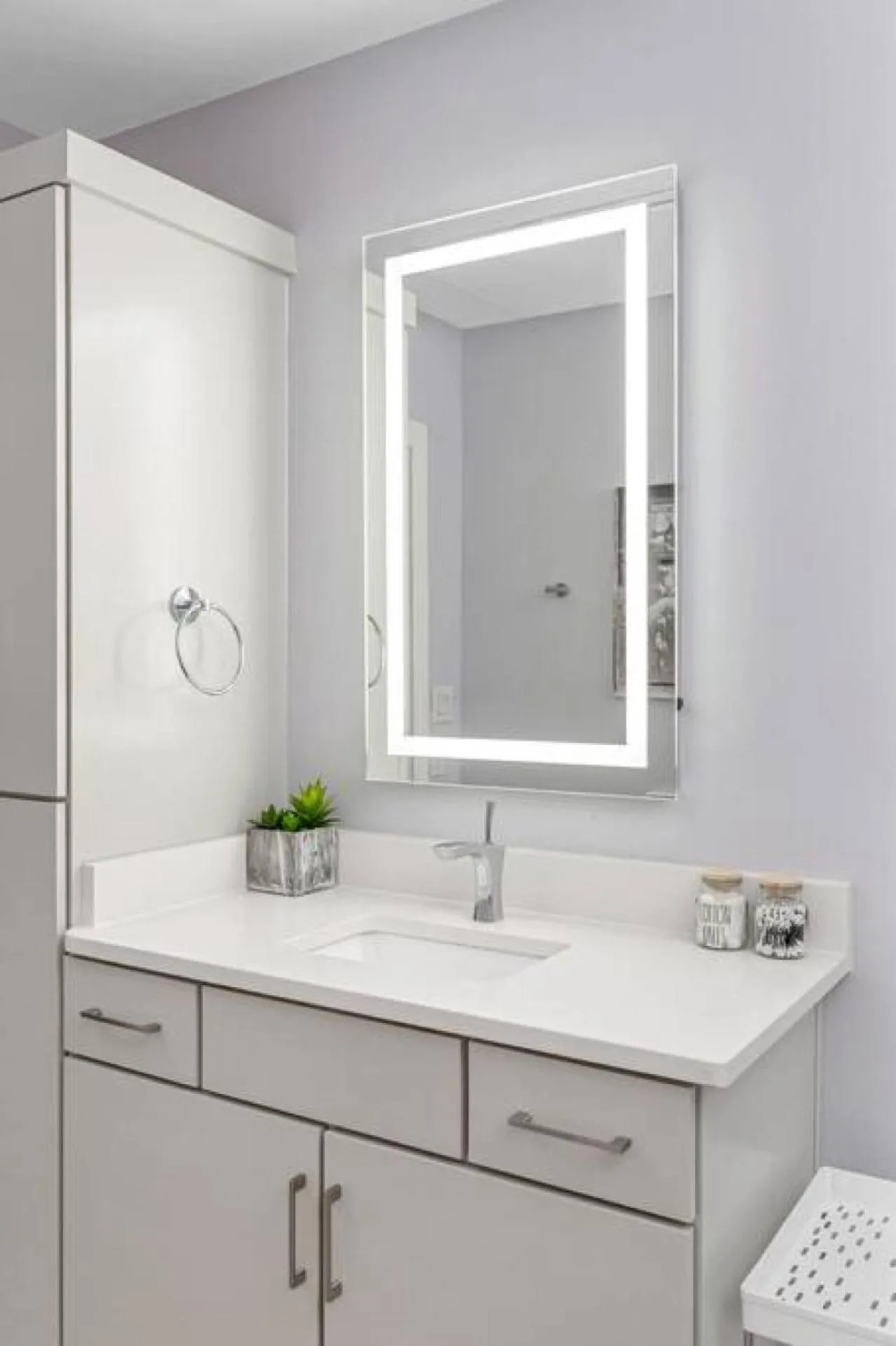 Bathroom in 1st Floor Condo No Steps - 2 miles to Downtown