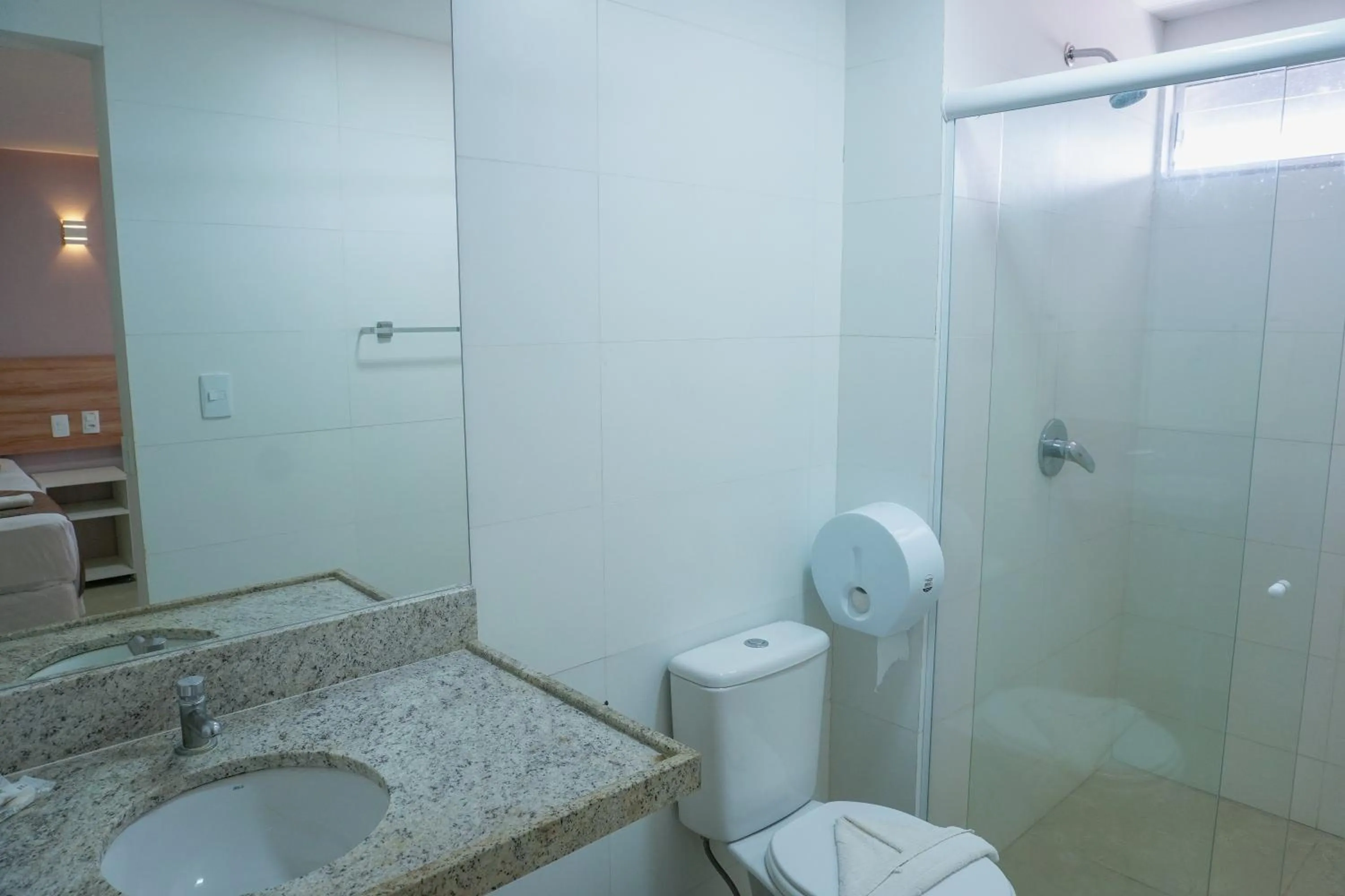 Bathroom in Pousada Jardins Tropical