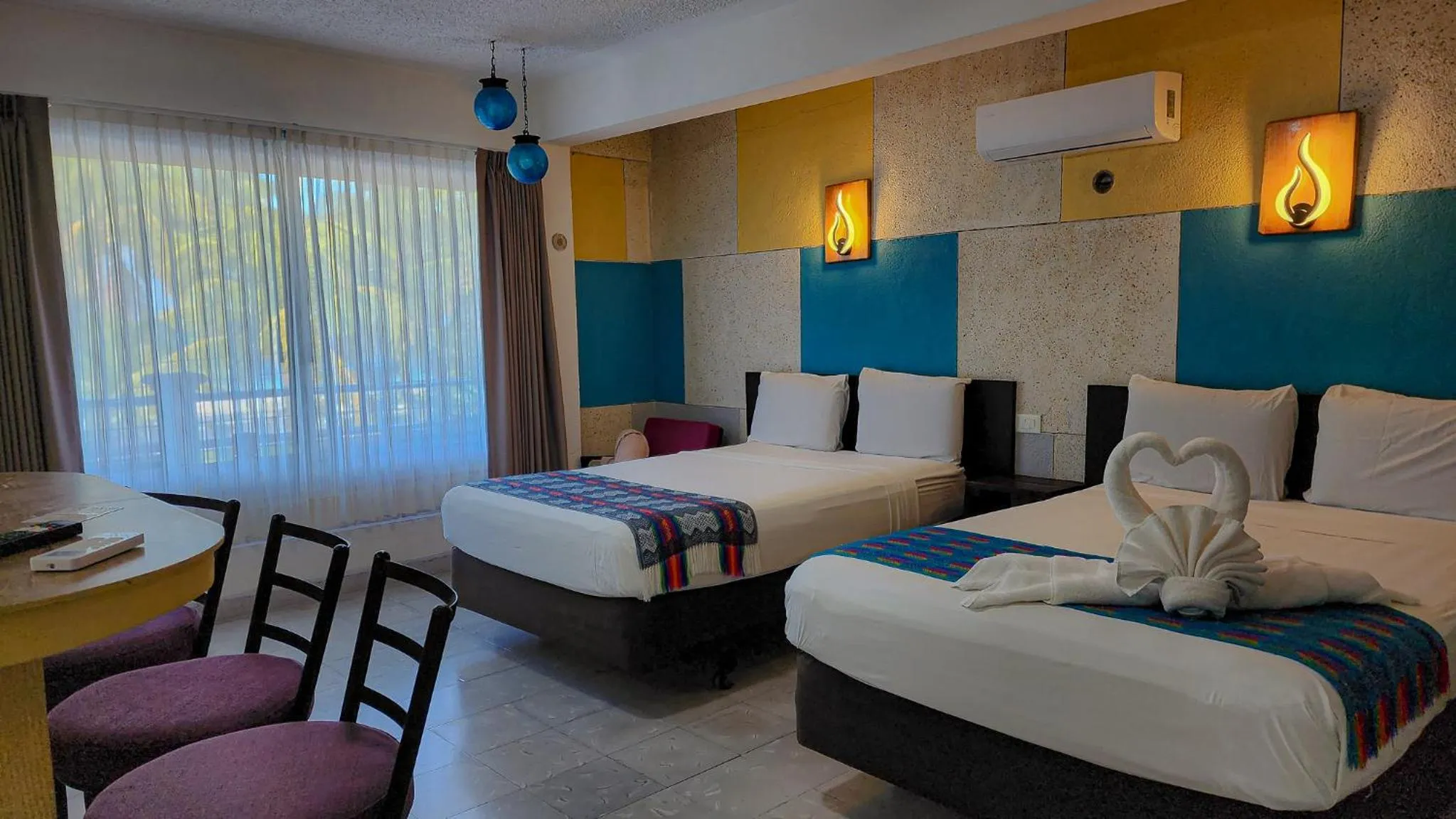 Photo of the whole room, Bed in Antillas