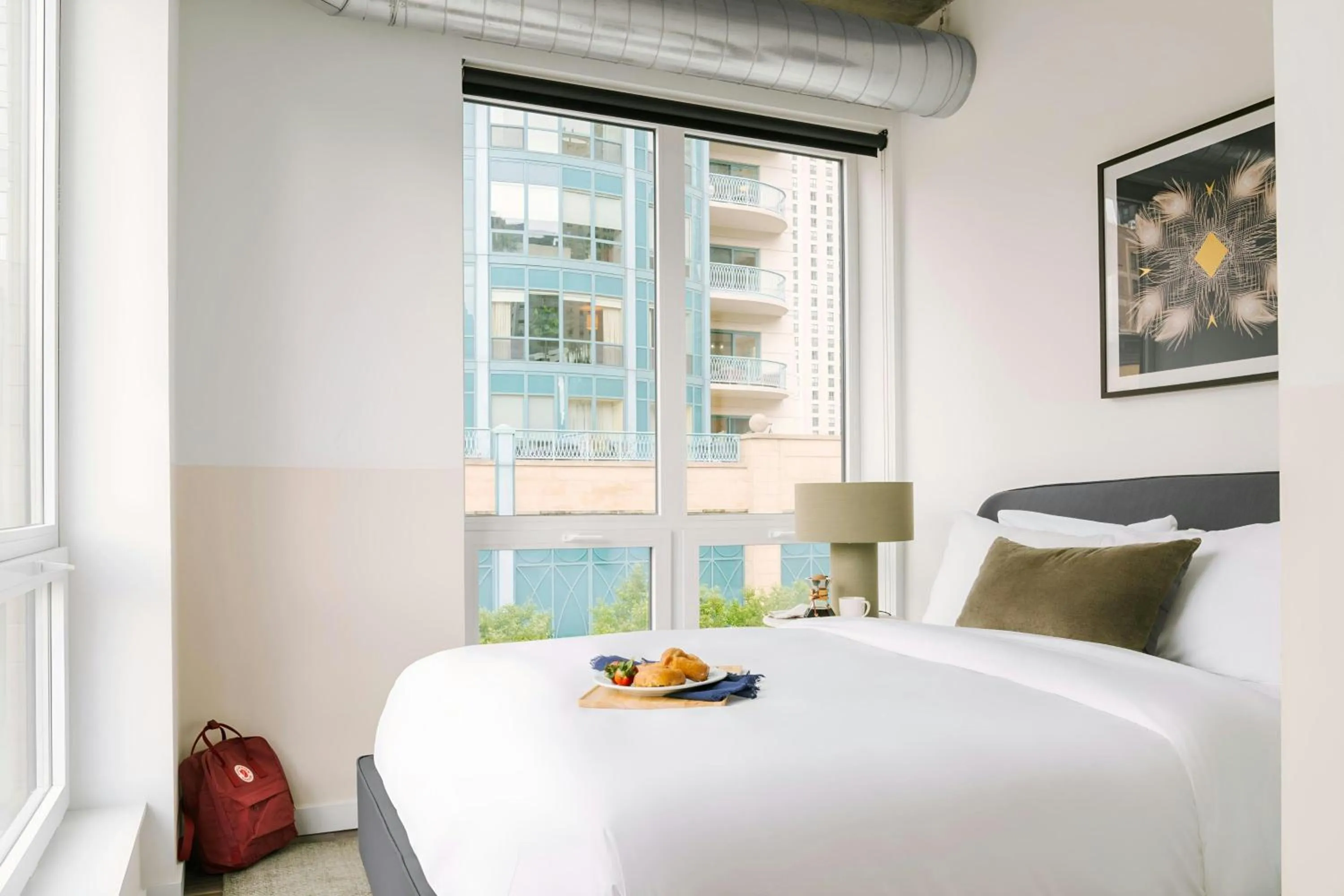 Bedroom, Bed in Sonder by Marriott Bonvoy The Opal Apartments River North