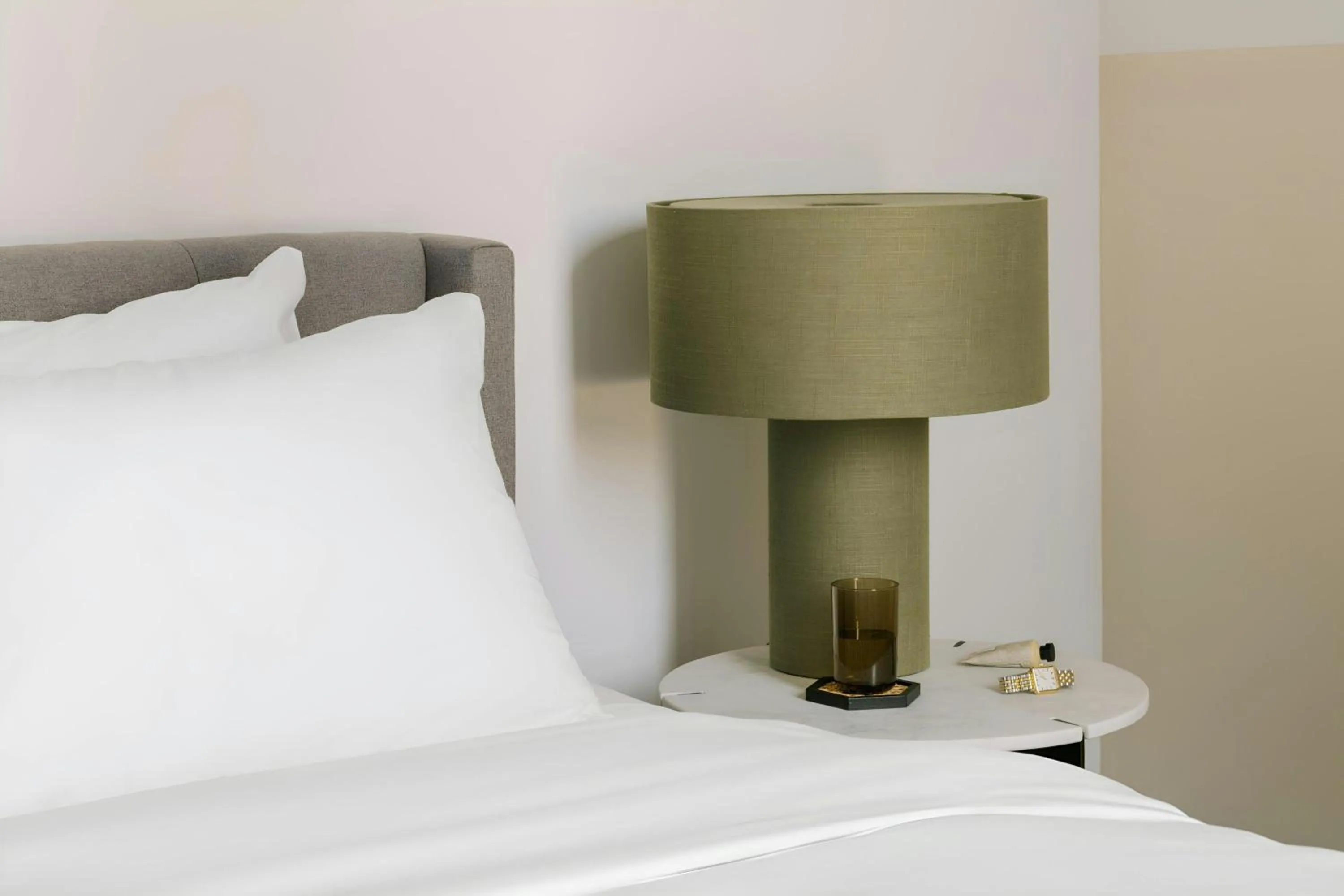 Bedroom, Bed in Sonder by Marriott Bonvoy The Opal Apartments River North