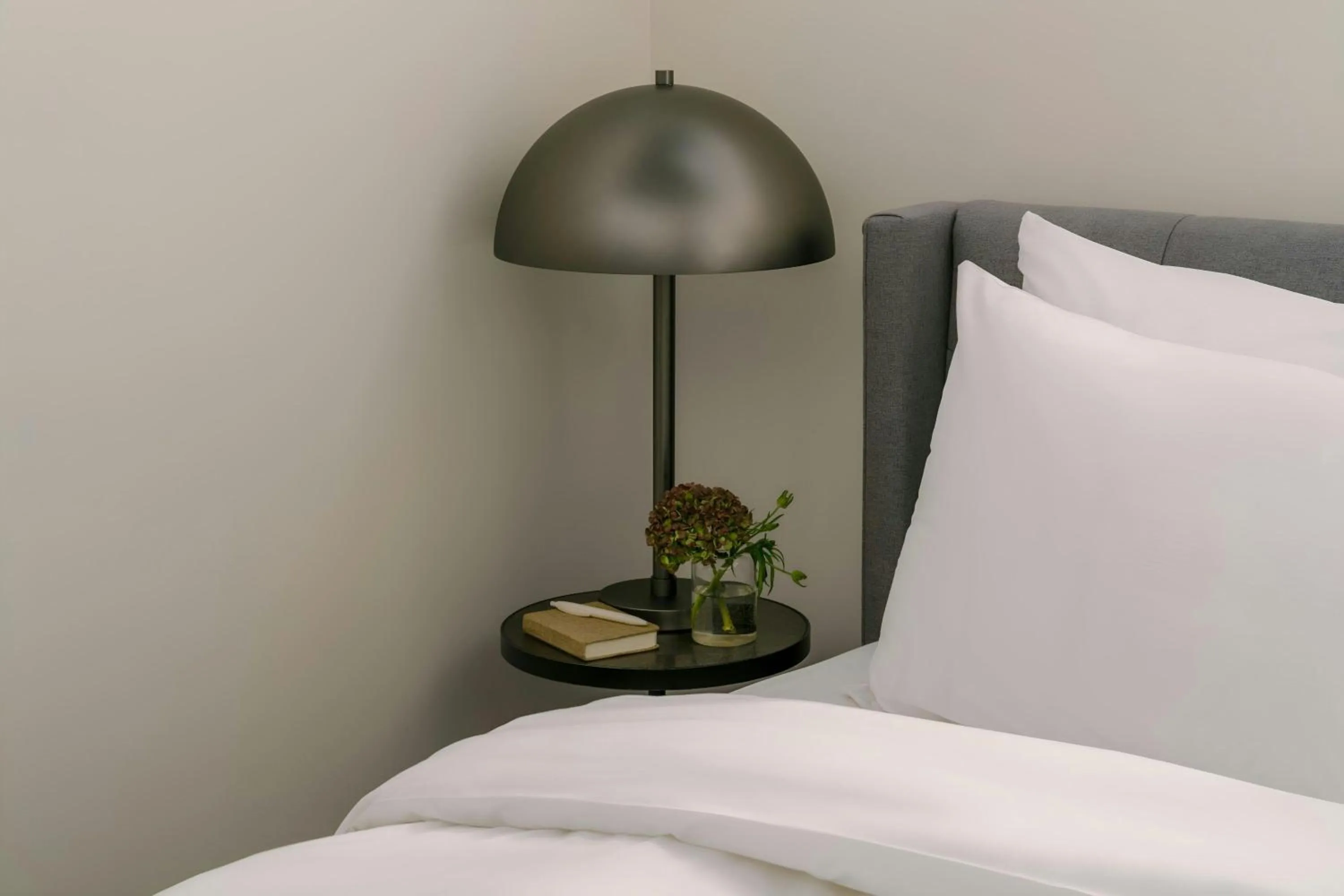 Bedroom, Bed in Sonder by Marriott Bonvoy The Opal Apartments River North