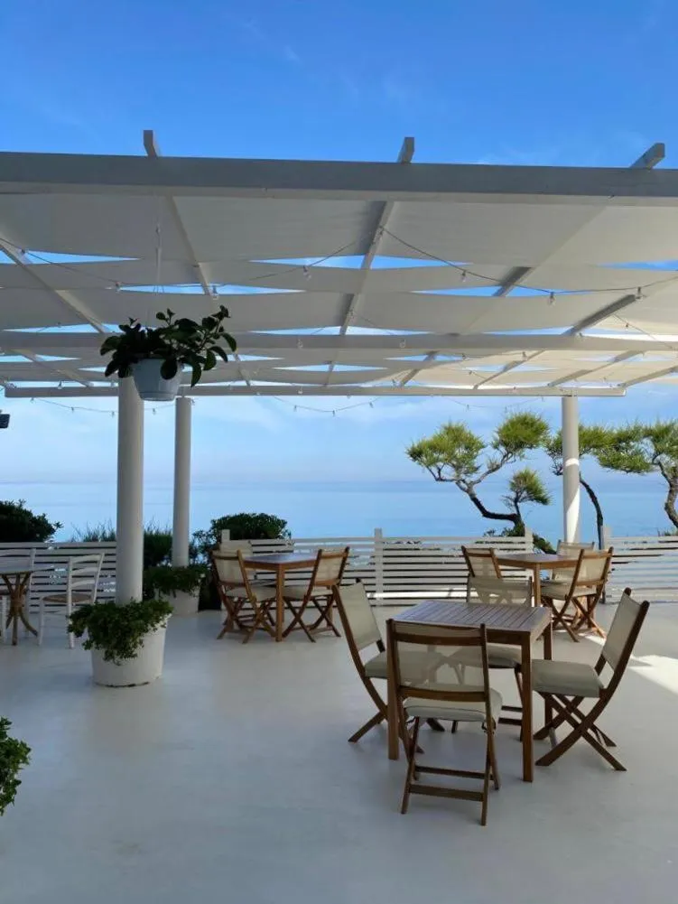 Restaurant/places to eat in Capo Nettuno Hotel