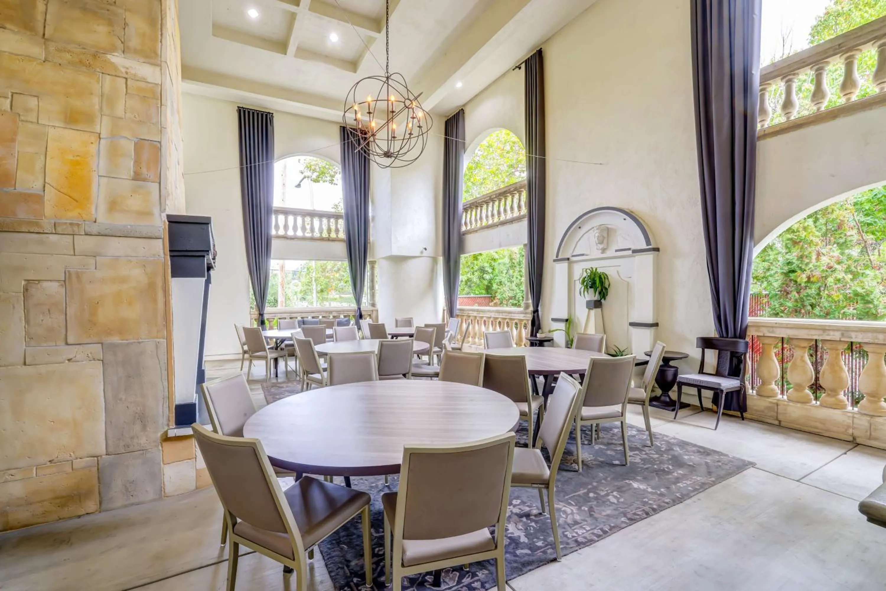 Patio in The Lodge at Healdsburg, Tapestry Collection by Hilton