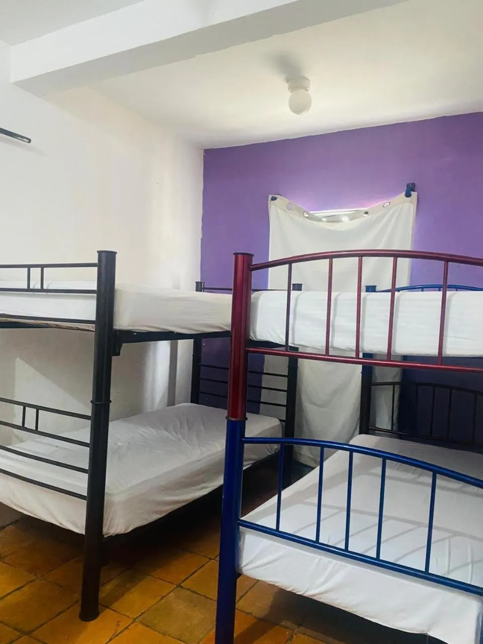 Bedroom, Bed in MayFlower Hotel & Hostal