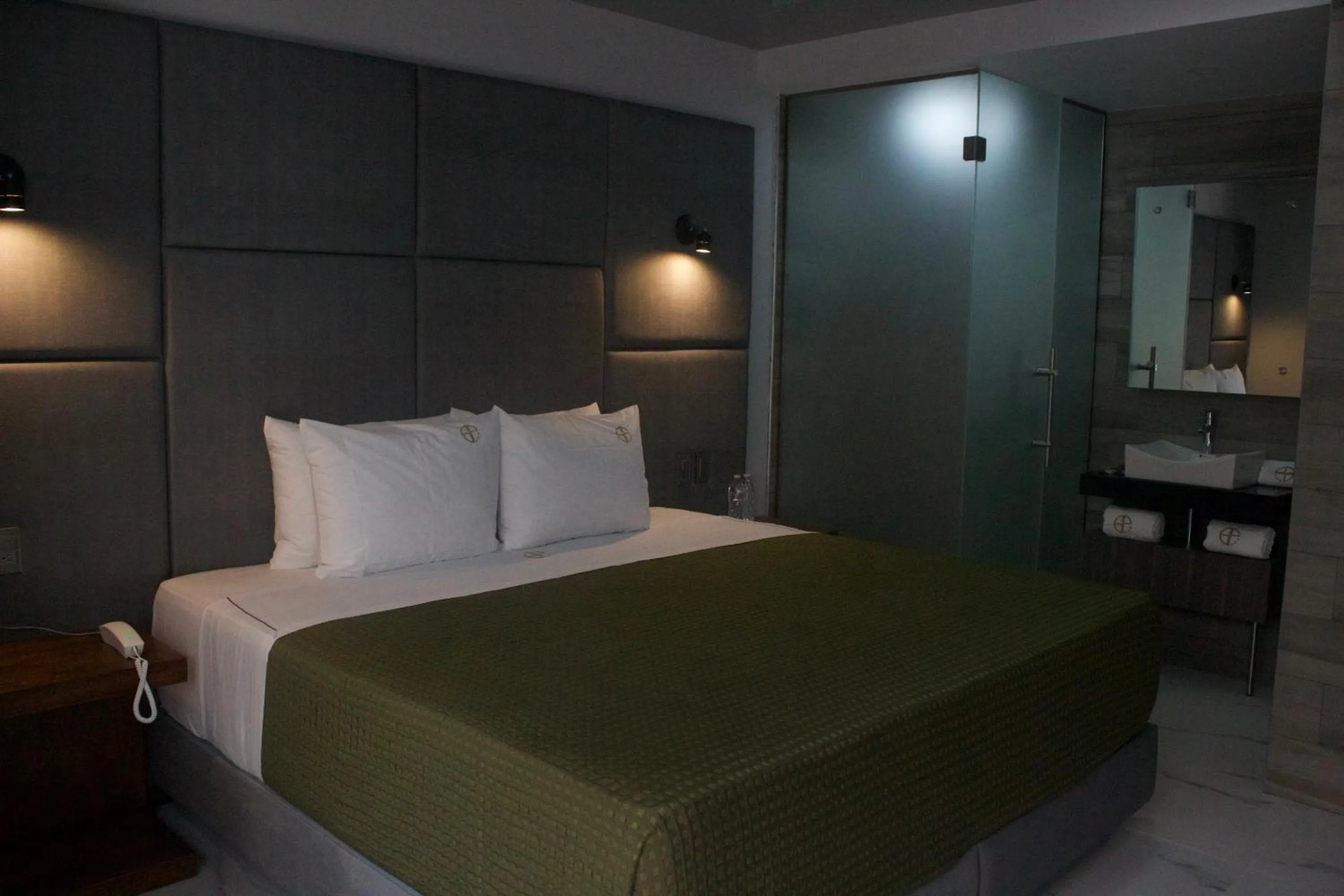 Bed in Hotel Grand One Plaza