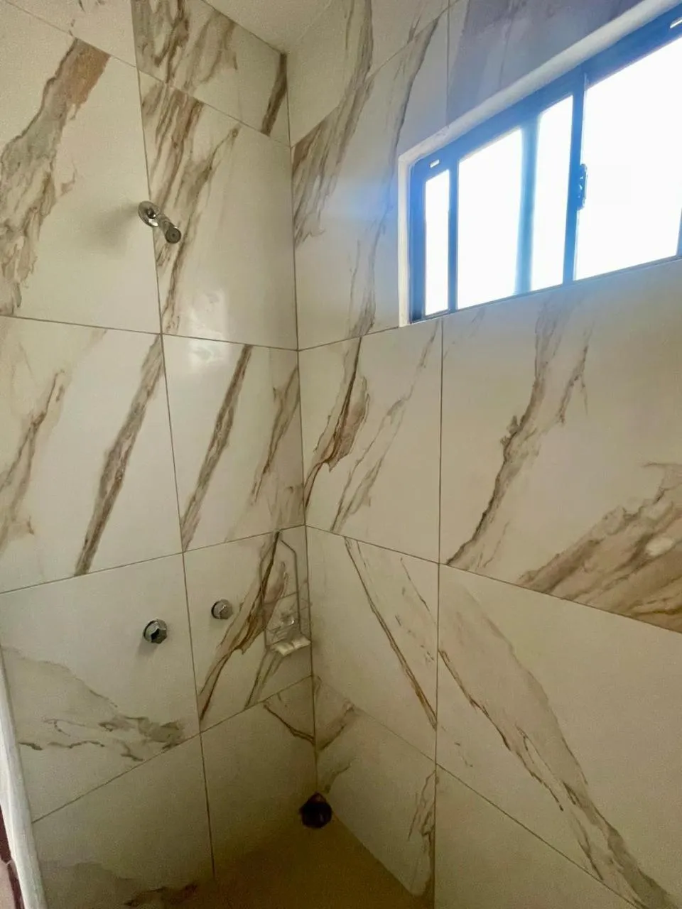 Shower in Hotel La Lejona