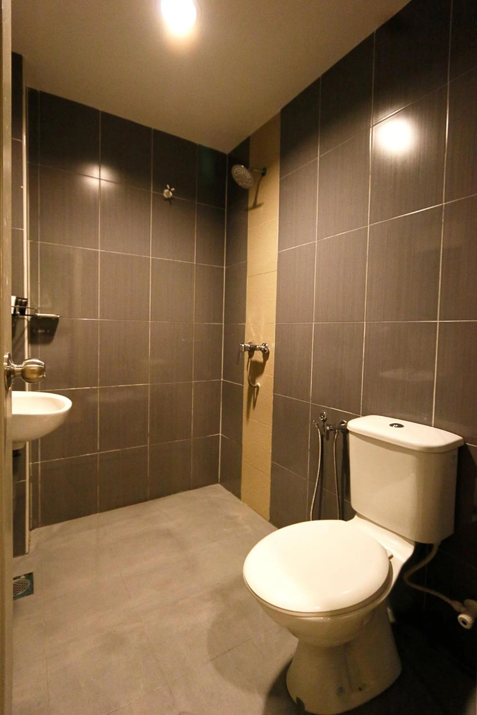 Bathroom in Golden Roof Hotel Falim Ipoh