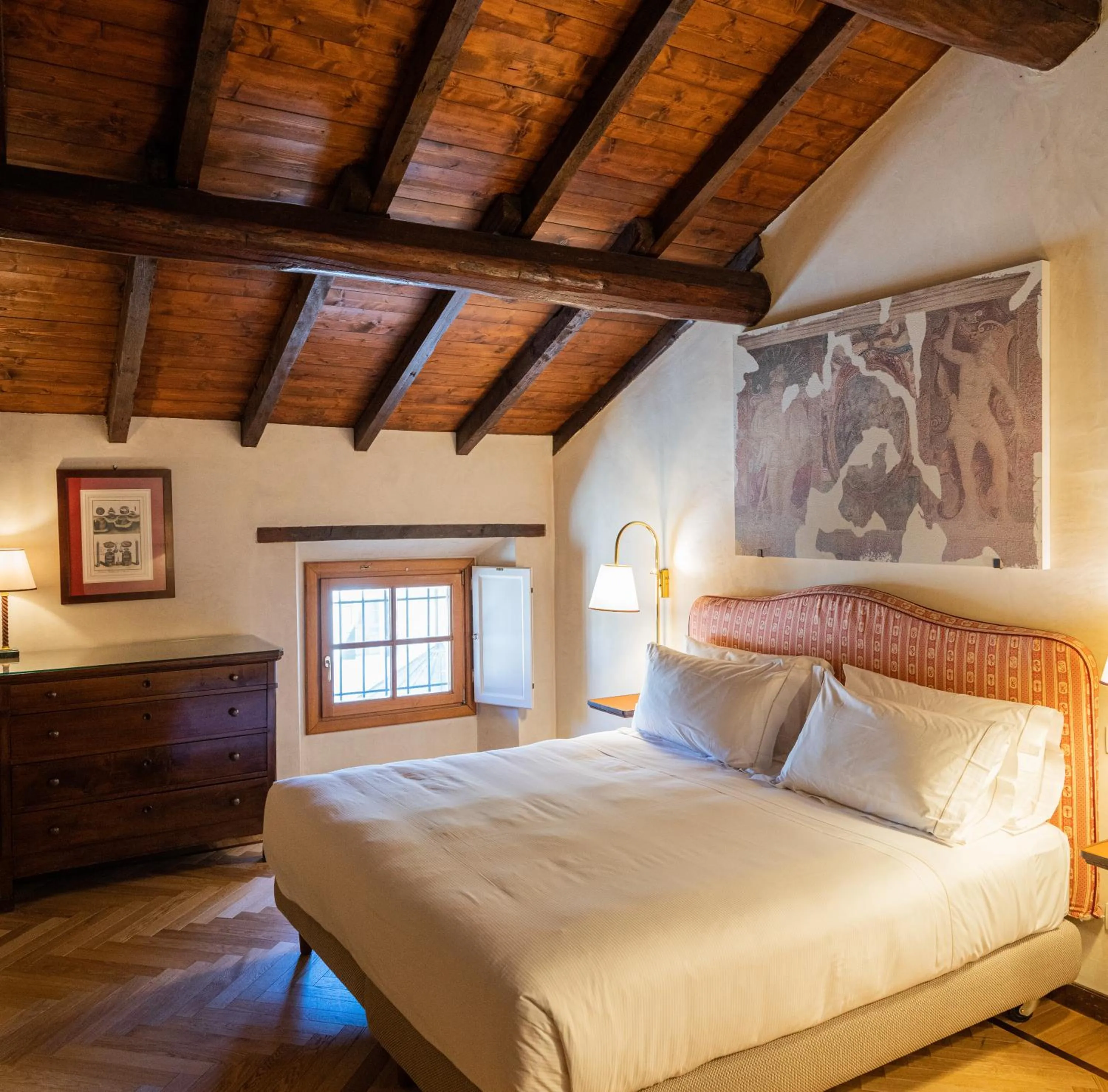 Bedroom, Bed in QC Grand Hotel Villa Arzaga Garda Spa & Golf