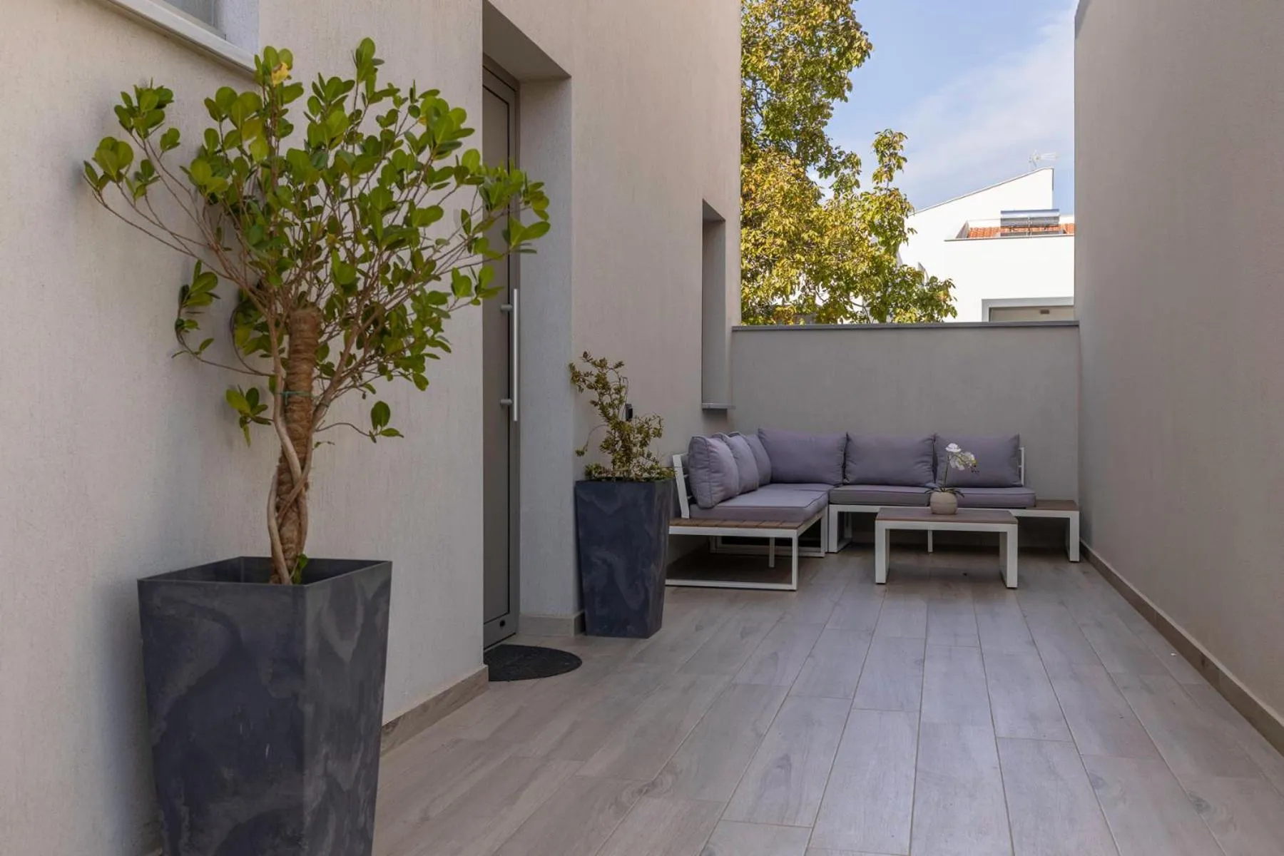 Elisavet Nuevo Studios & Suites