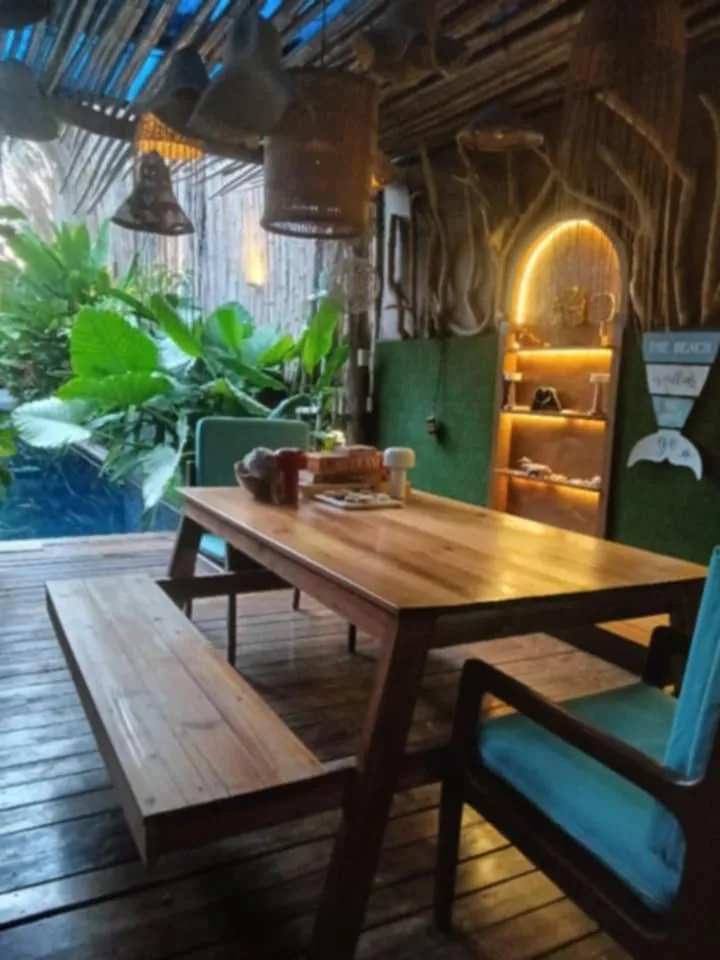 Seating area in Banig Beach Resort El Nido