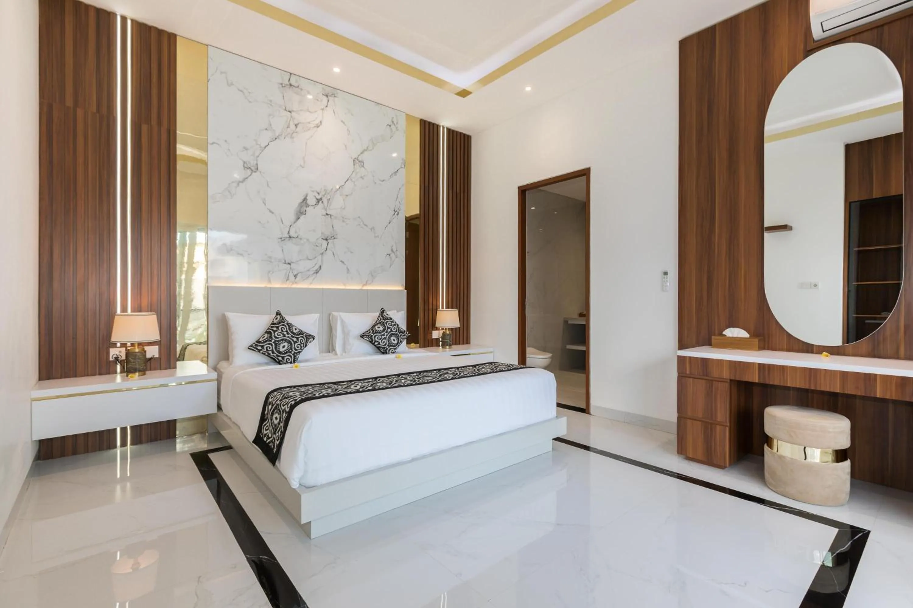 Photo of the whole room, Bed in Villa Louis Seminyak by Nagisa Bali