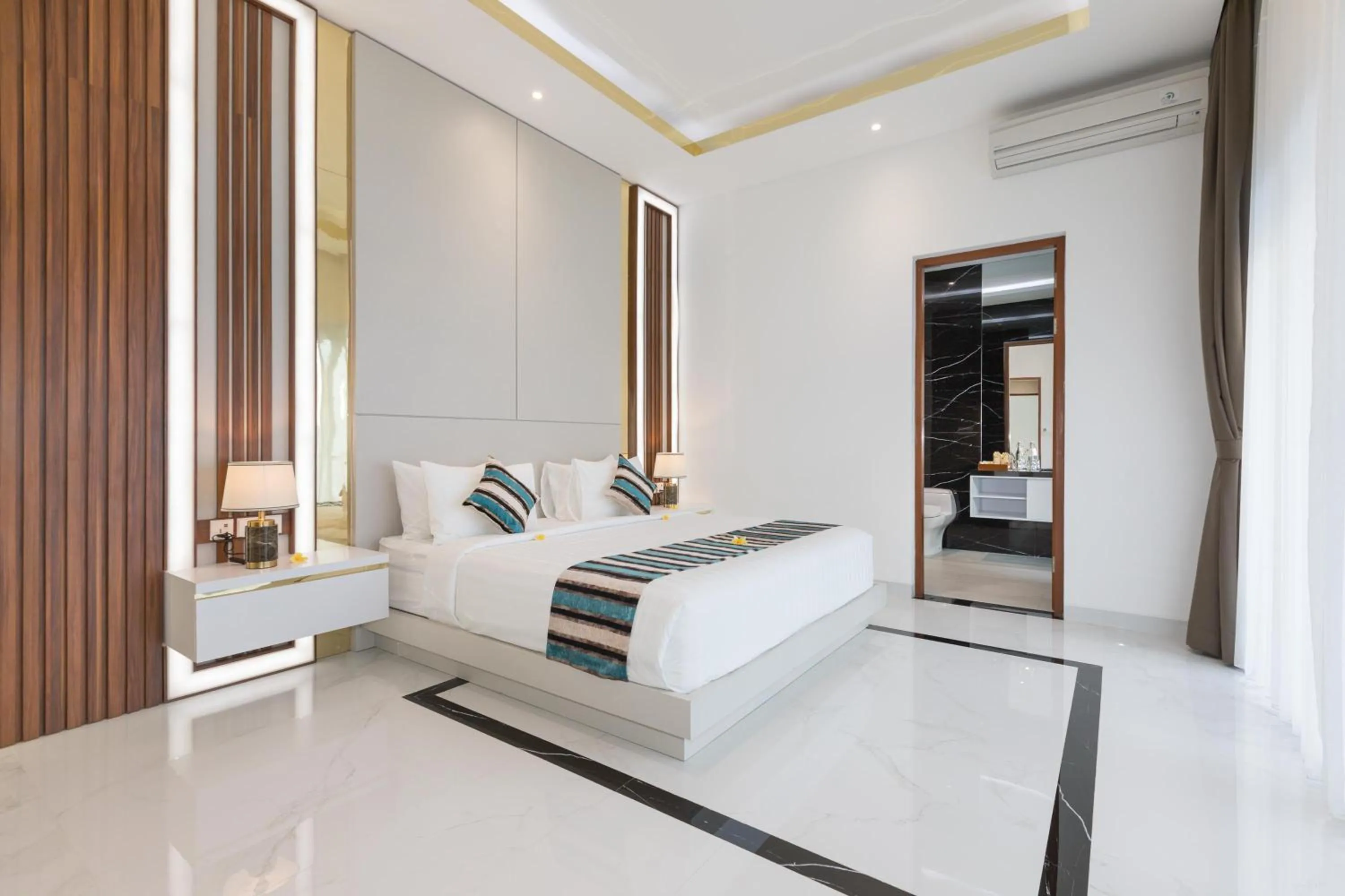 Photo of the whole room, Bed in Villa Louis Seminyak by Nagisa Bali