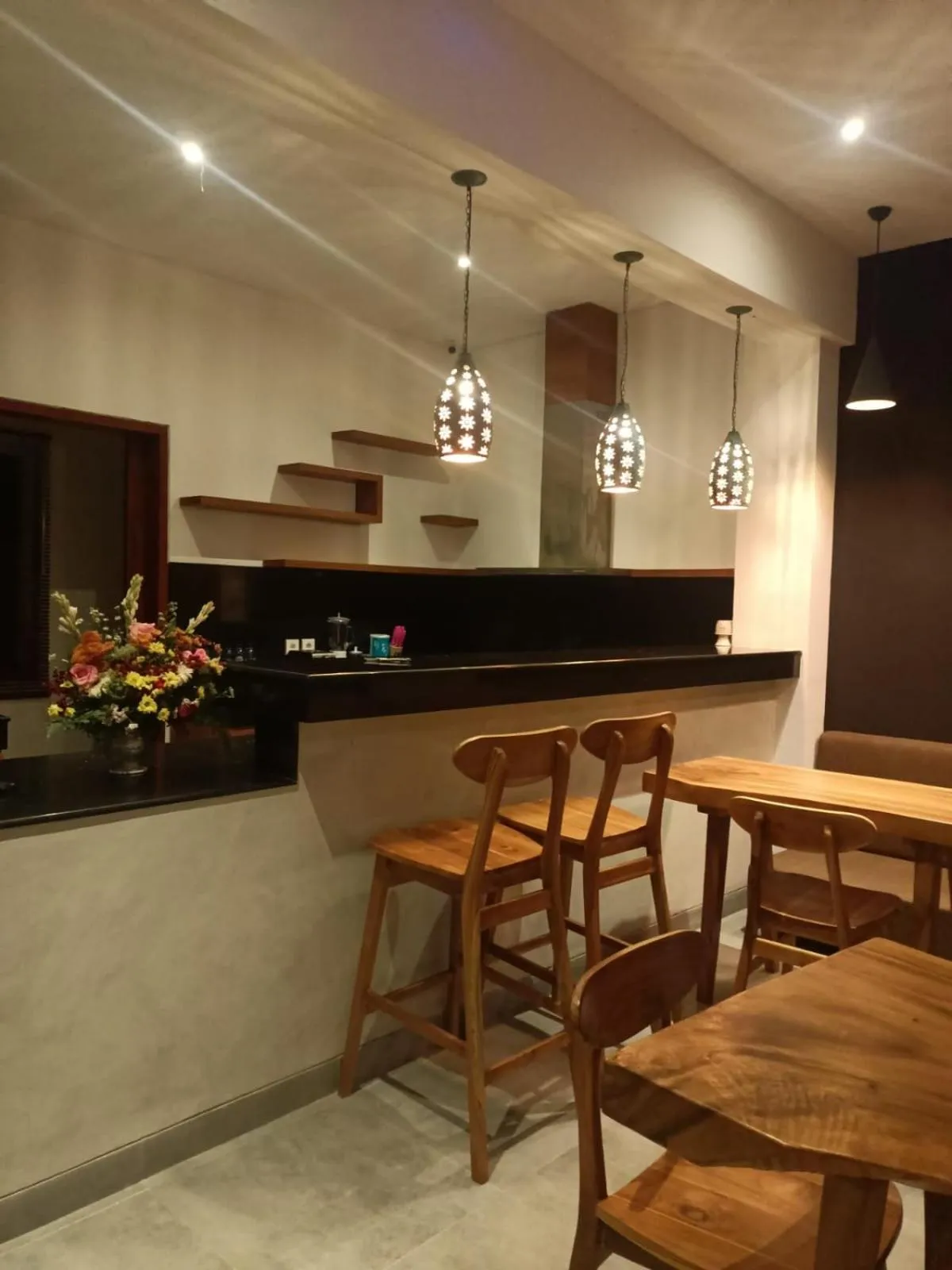 Dining area in The Kd Suites & Coffee Shop