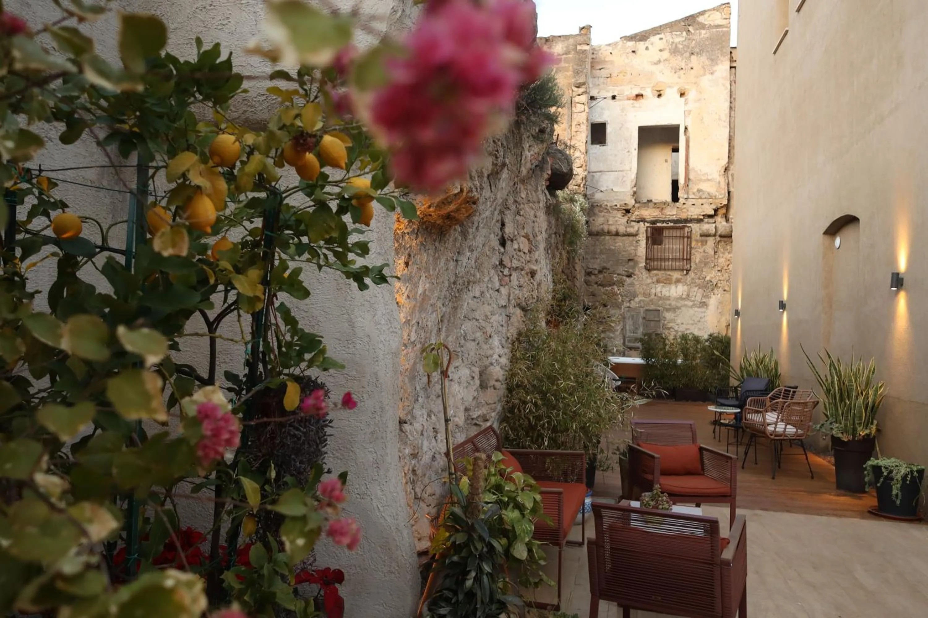 Patio in Bastione Spasimo Boutique Hotel