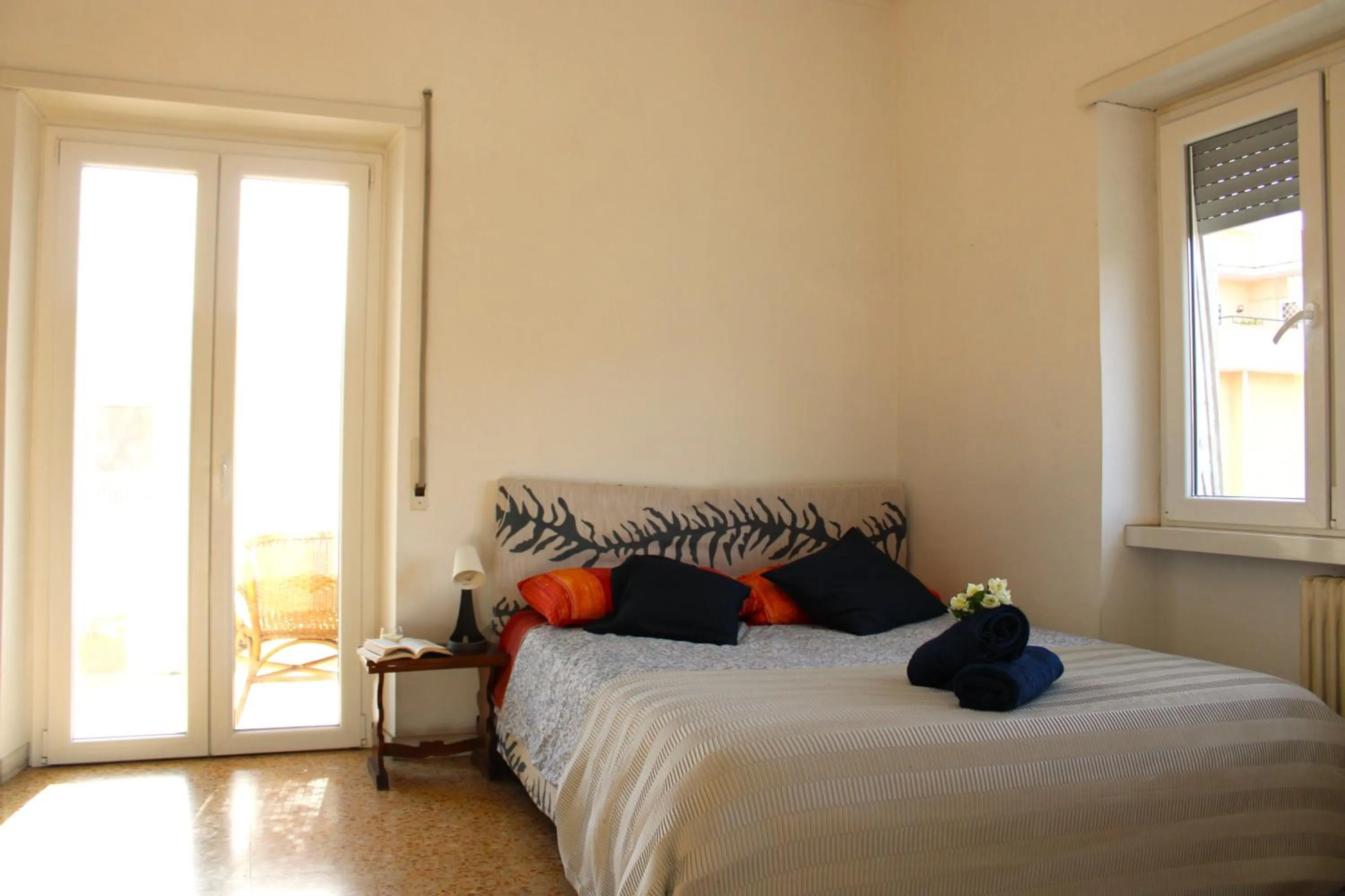 Bed in Mikasa Balduina Roma