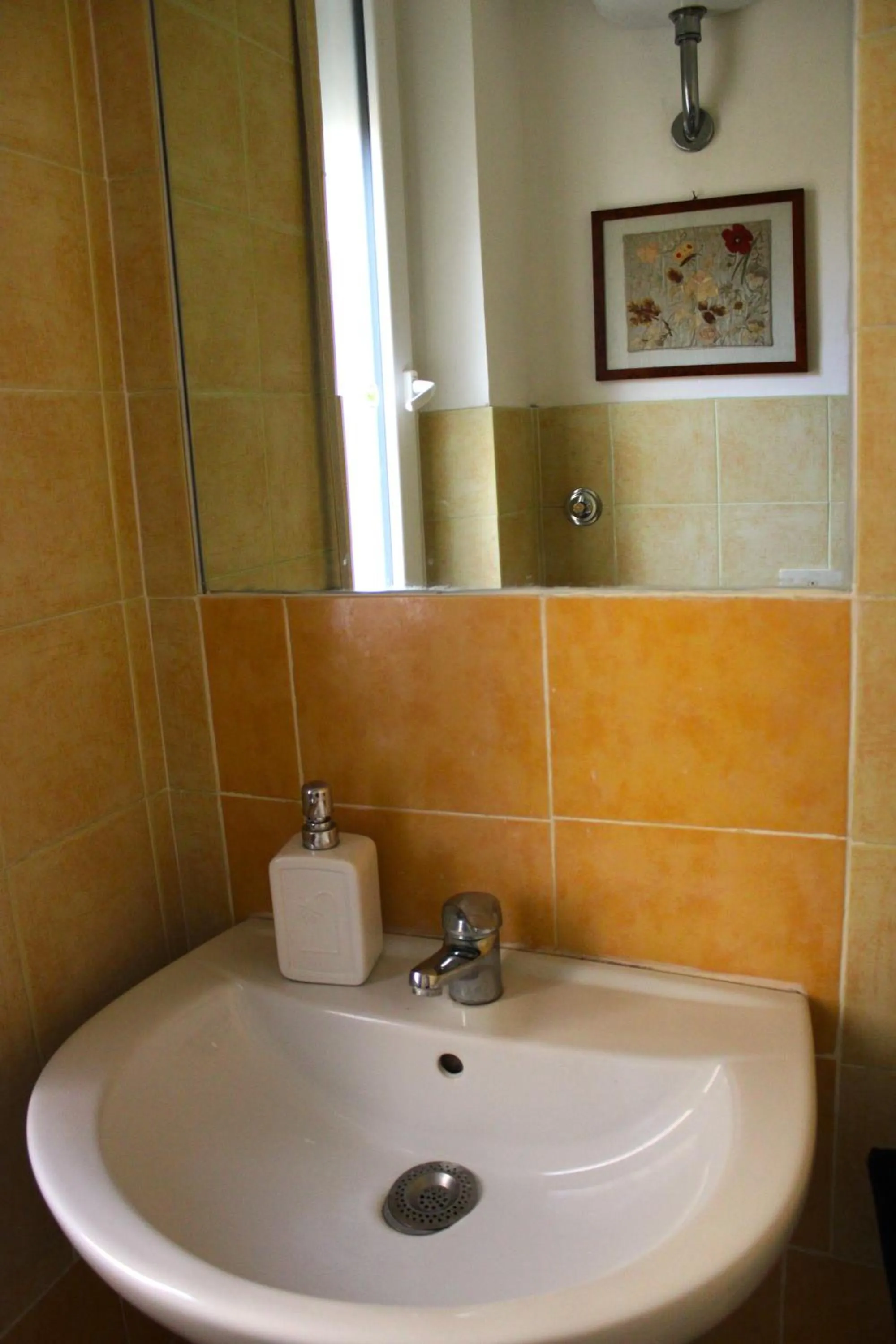 Bathroom in Mikasa Balduina Roma